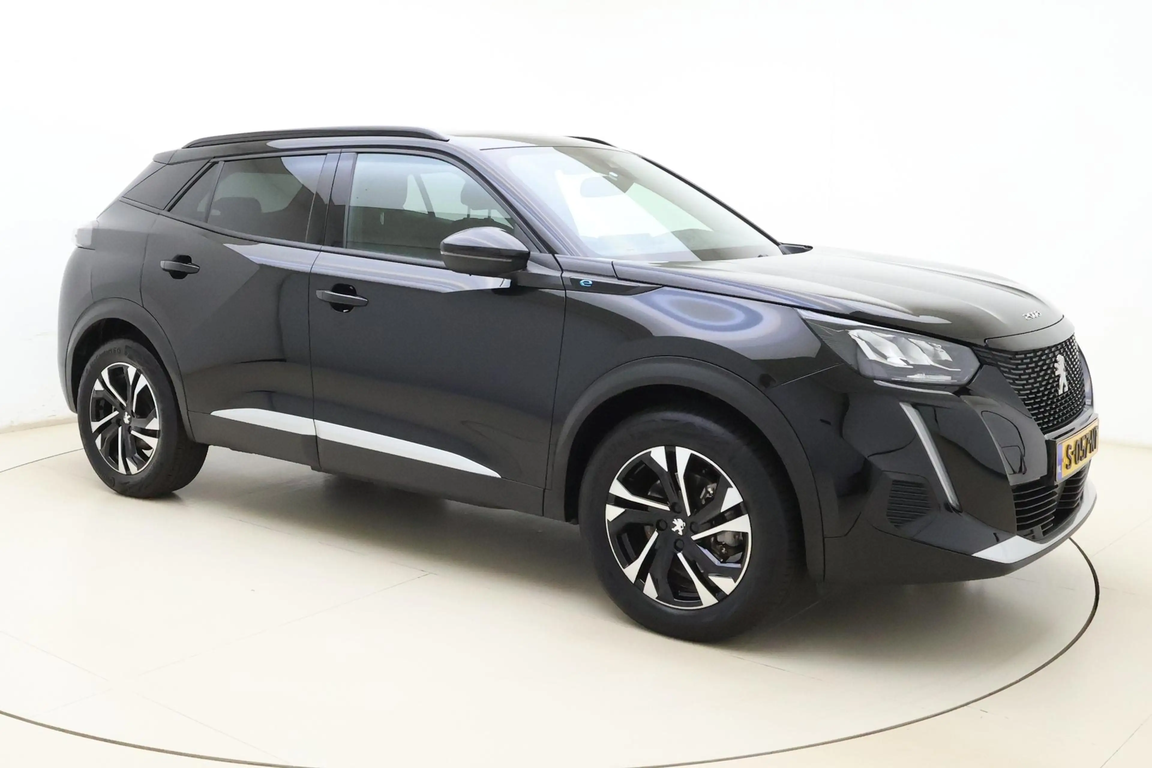 Peugeot e-2008 EV Allure Pack 50 kWh | Apple carplay/Android auto — photo 9