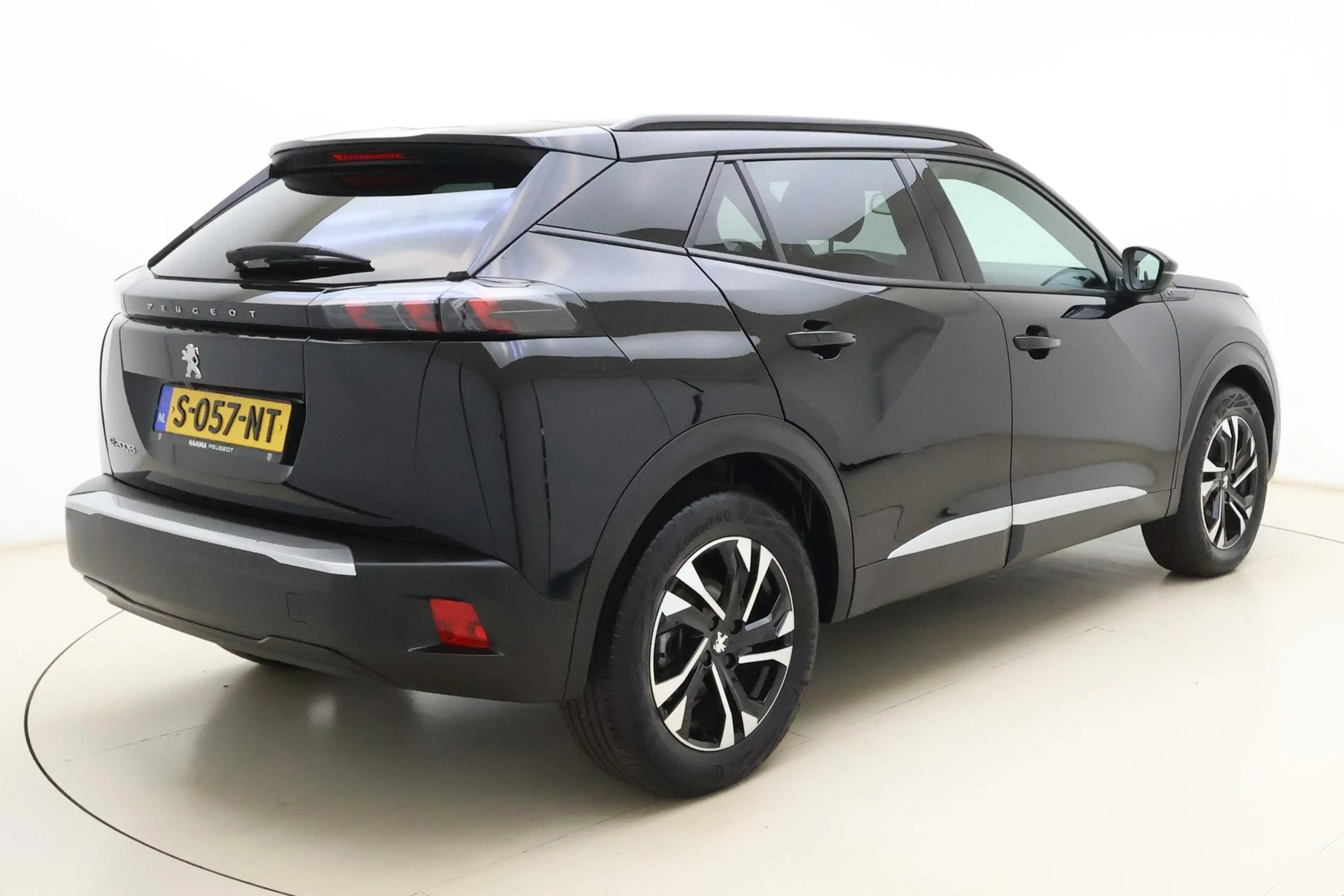Peugeot e-2008 EV Allure Pack 50 kWh | Apple carplay/Android auto — photo 2
