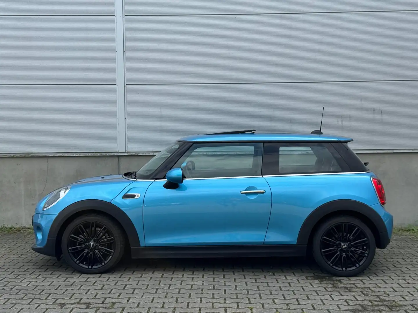 MINI Cooper 1.5 Chili CLIMA|CRUISE|PANO|LEER|LM|NAP| Blauw - 2