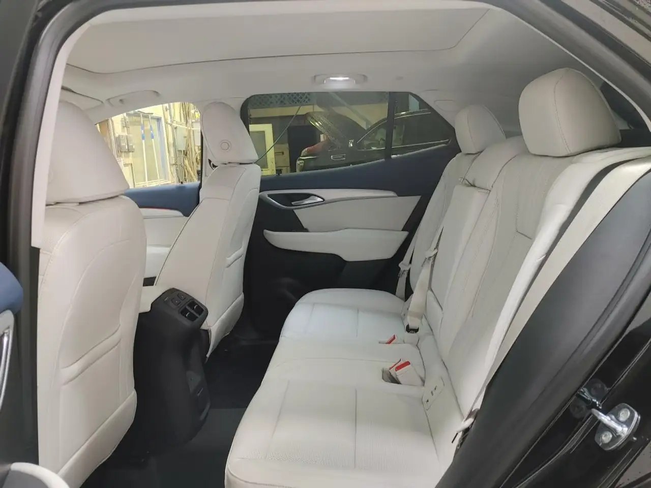 Buick Envision photo Buick Envision