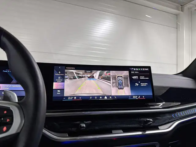 BMW X5 view 13