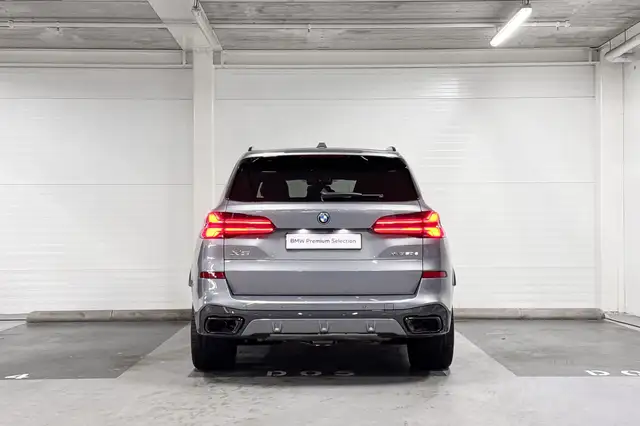 BMW X5 view 7