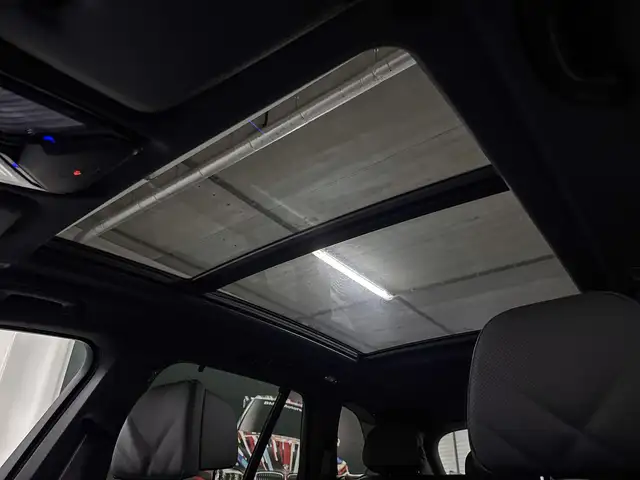 BMW X5 view 10