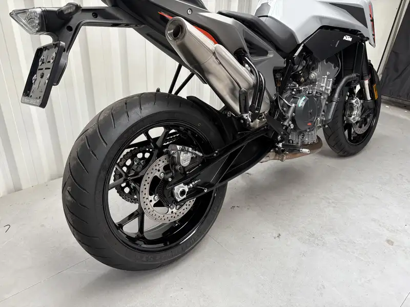 KTM 790 Duke - foto 5