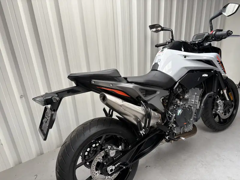 KTM 790 Duke - foto 6