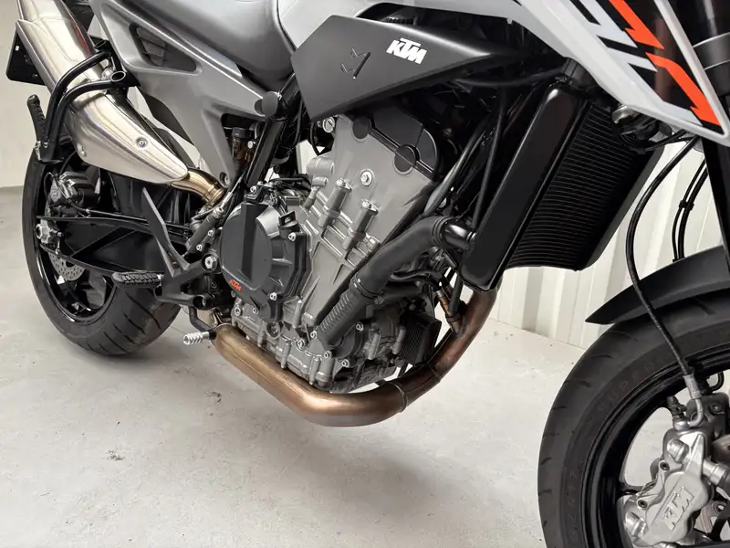 KTM 790 Duke - foto 4