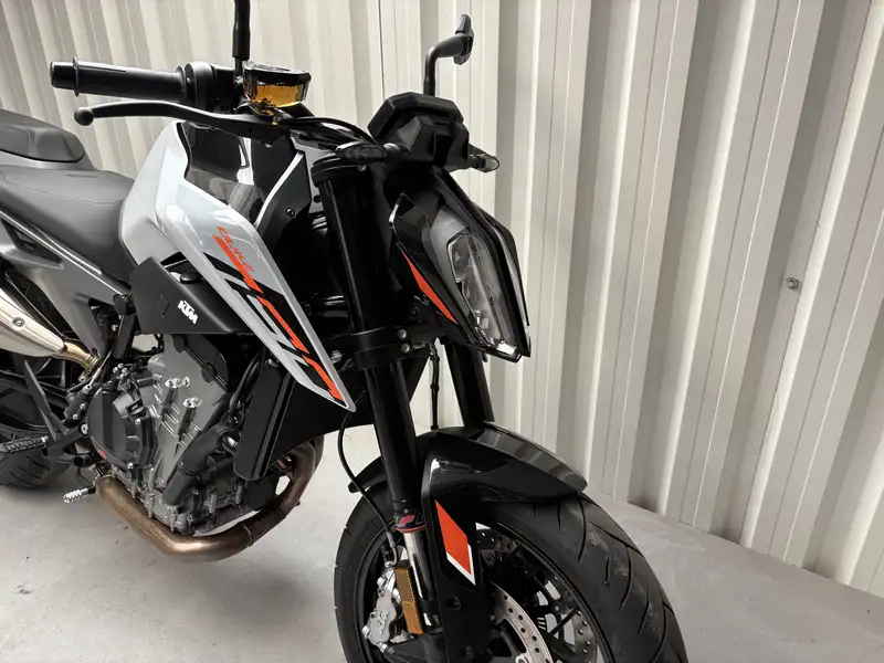 KTM 790 Duke - foto 3