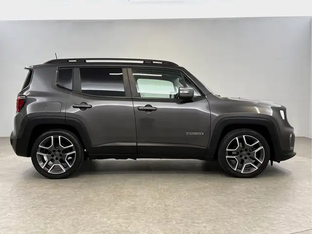 Jeep Renegade view 8