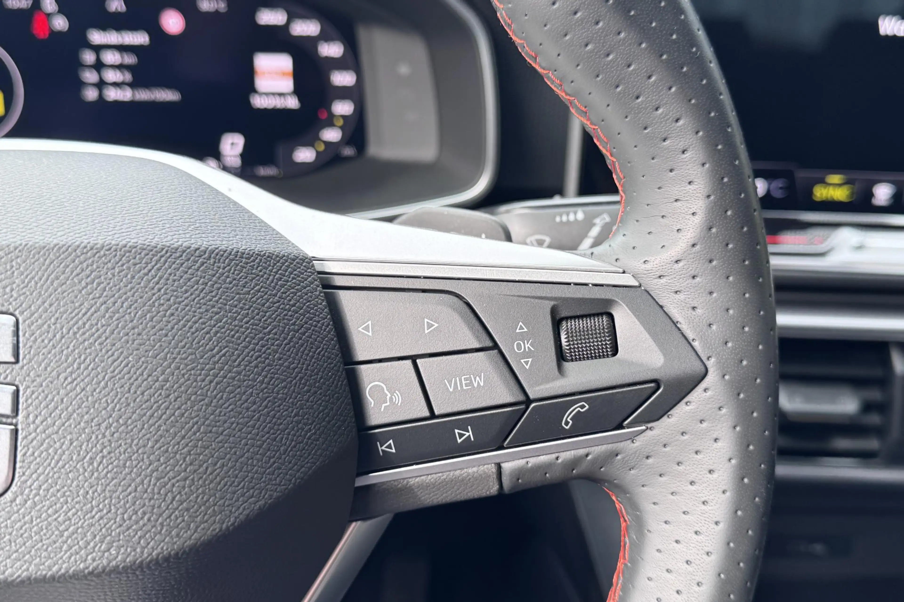 SEAT Leon e-Hybrid 1.5 TSI FR PHEV First Edition | Camera | 18'' | Na — photo 12