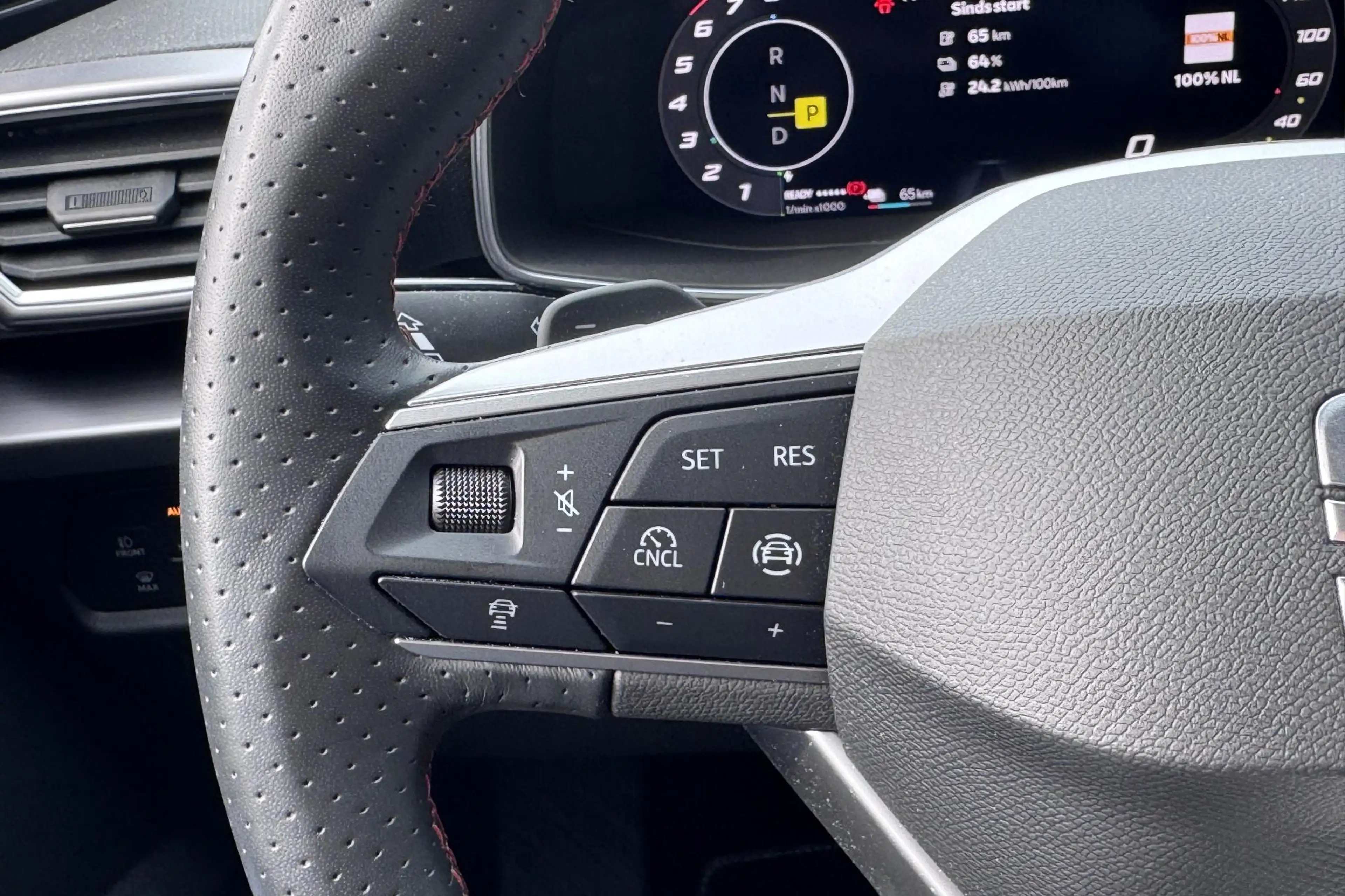 SEAT Leon e-Hybrid 1.5 TSI FR PHEV First Edition | Camera | 18'' | Na — photo 13