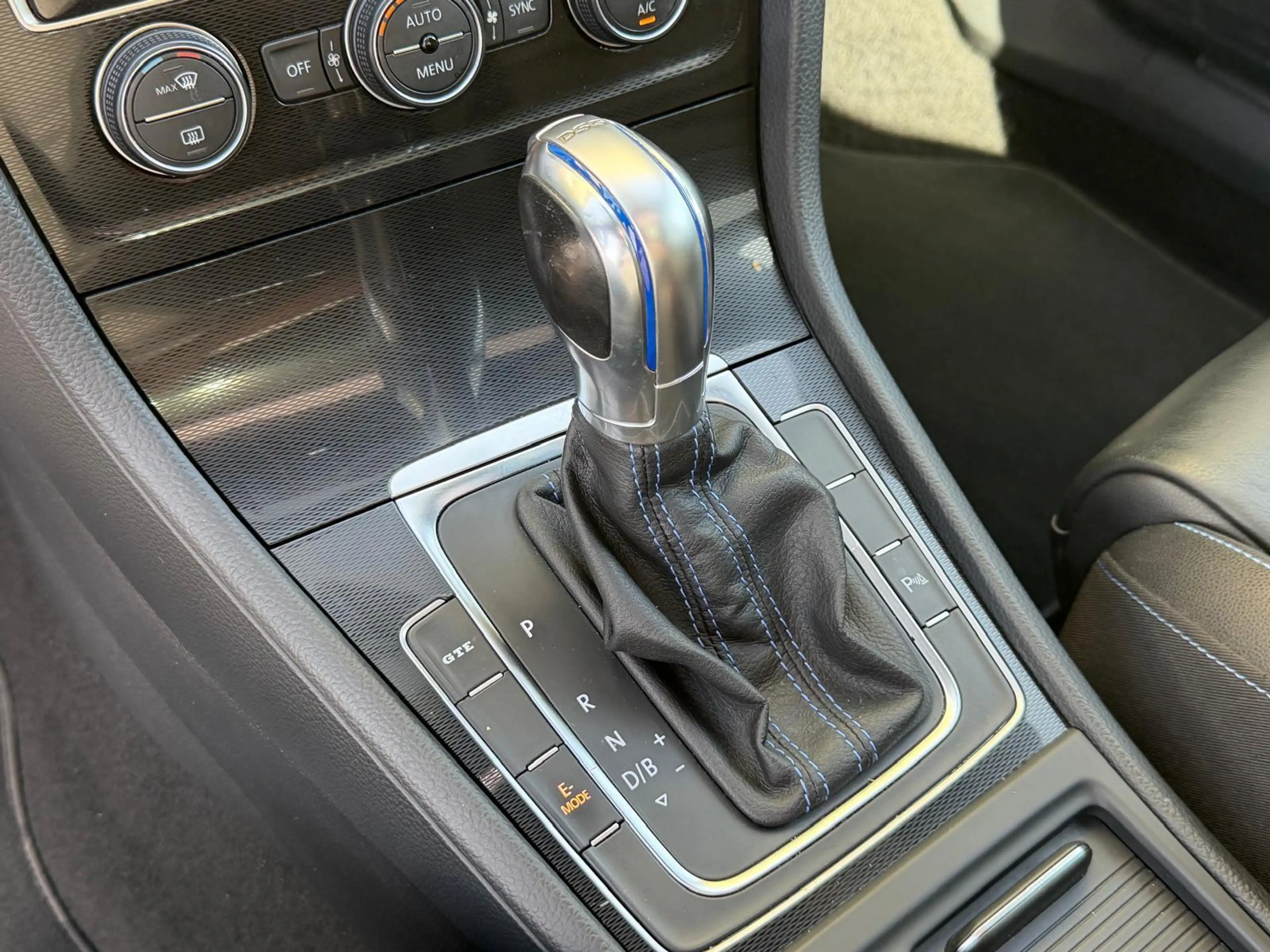 Volkswagen Golf GTE 1.4 TSI GTE/STOELV/LEER/CAMERA/PARKS/APK/NAP — photo 21