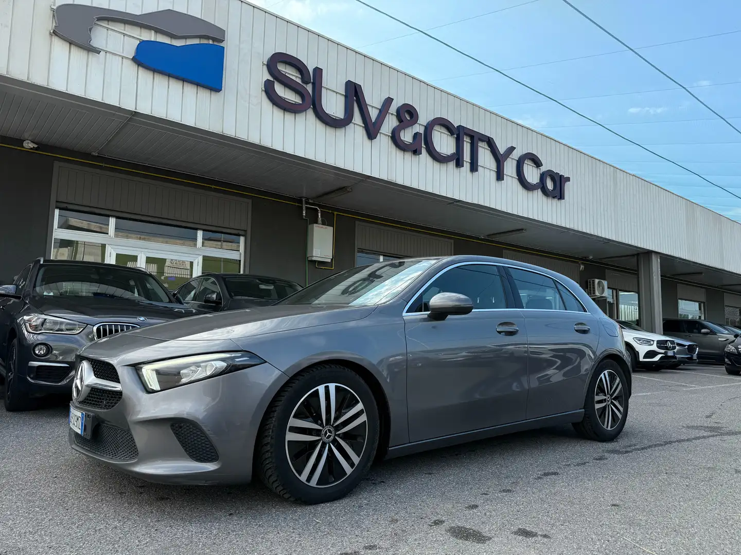 Mercedes-Benz A 180 Classe A  A180d Sport auto Grau - 1