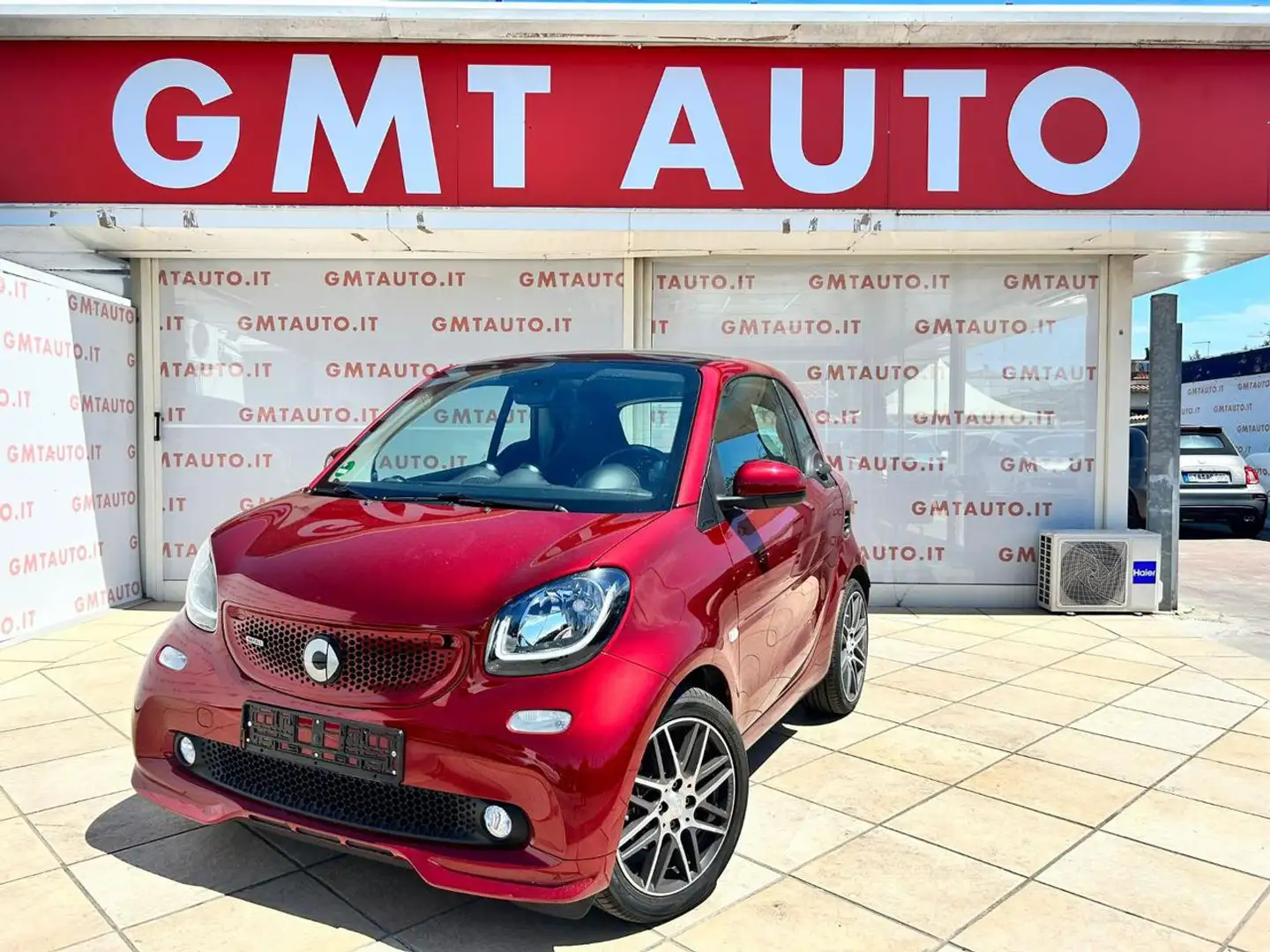 smart brabus EXCLUSIVE CARMINE RED INTROVABILE Roşu - 1