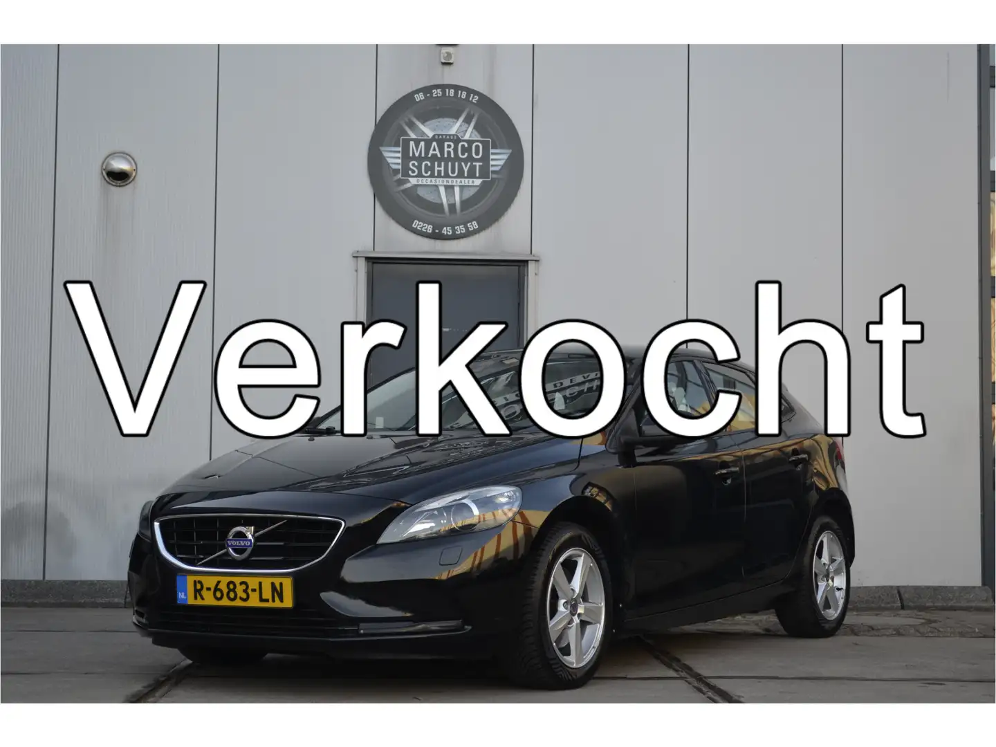 Volvo V40 1.6 T2 Momentum Nero - 1