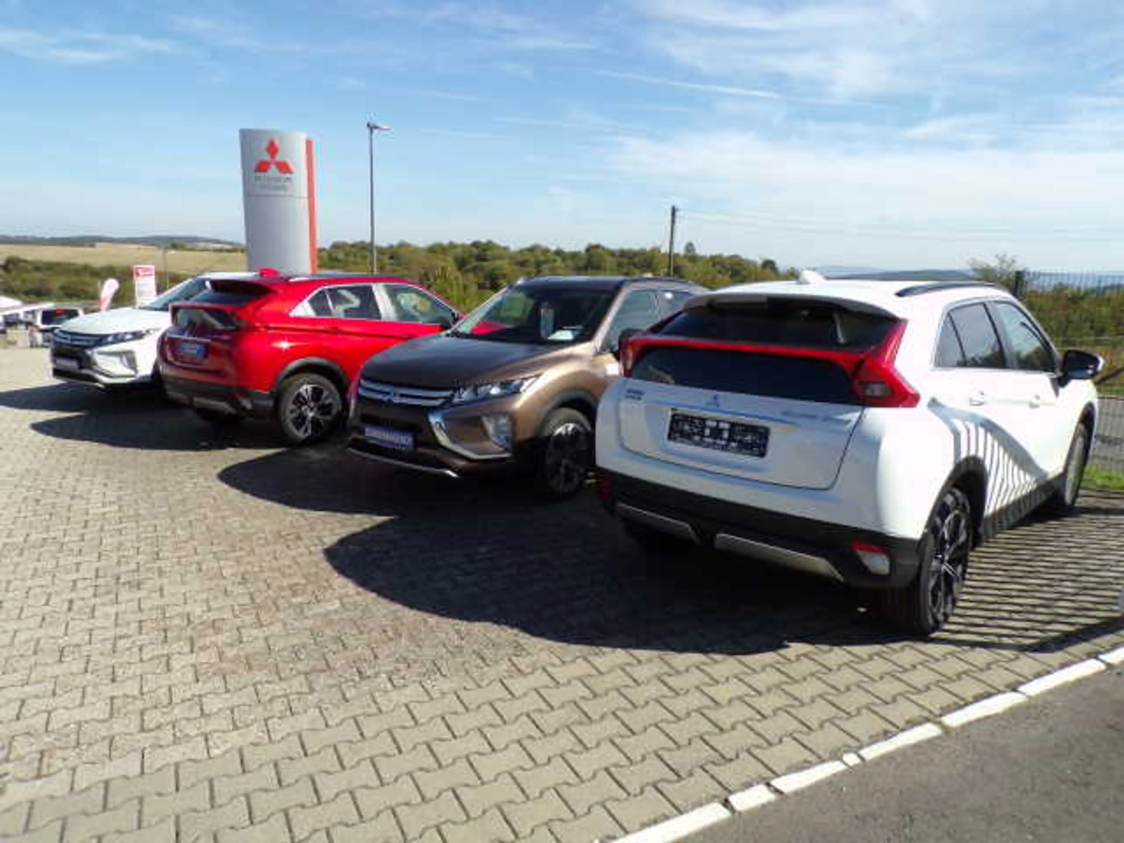 Mitsubishi Eclipse Cross 1,5 T,Diamant Edition,AT,SHZ,NSW — photo 8