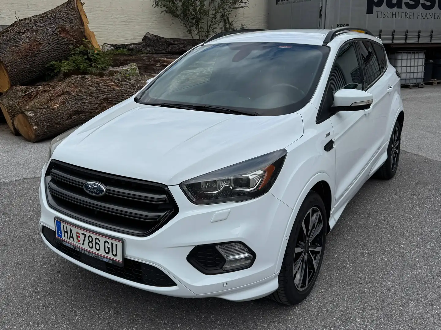 Ford Kuga Kuga 2,0 TDCi ST-Line Start/Stop ST-Line Weiß - 1