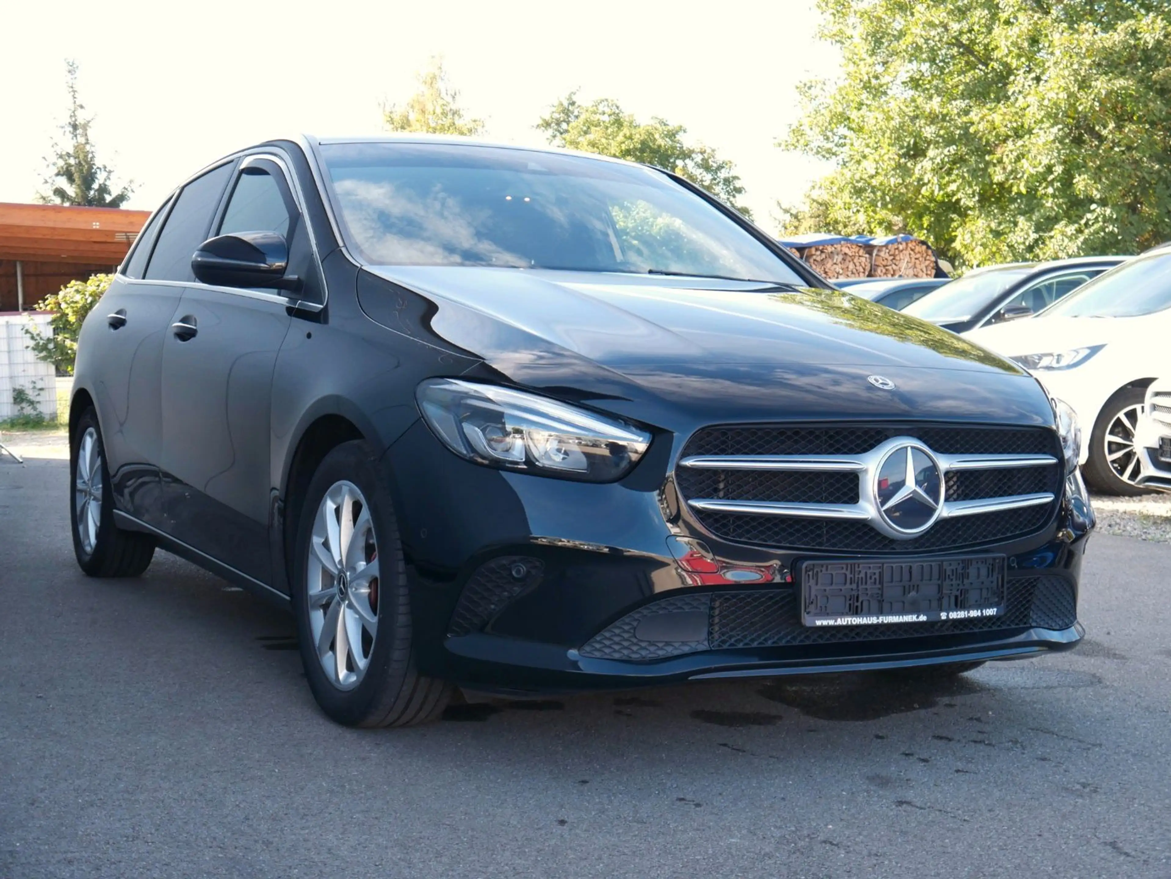 Mercedes-Benz B 200 Progressive NAVI-PREM/LED/AHK/PDC — photo 5