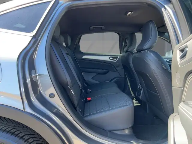 Renault Arkana view 9