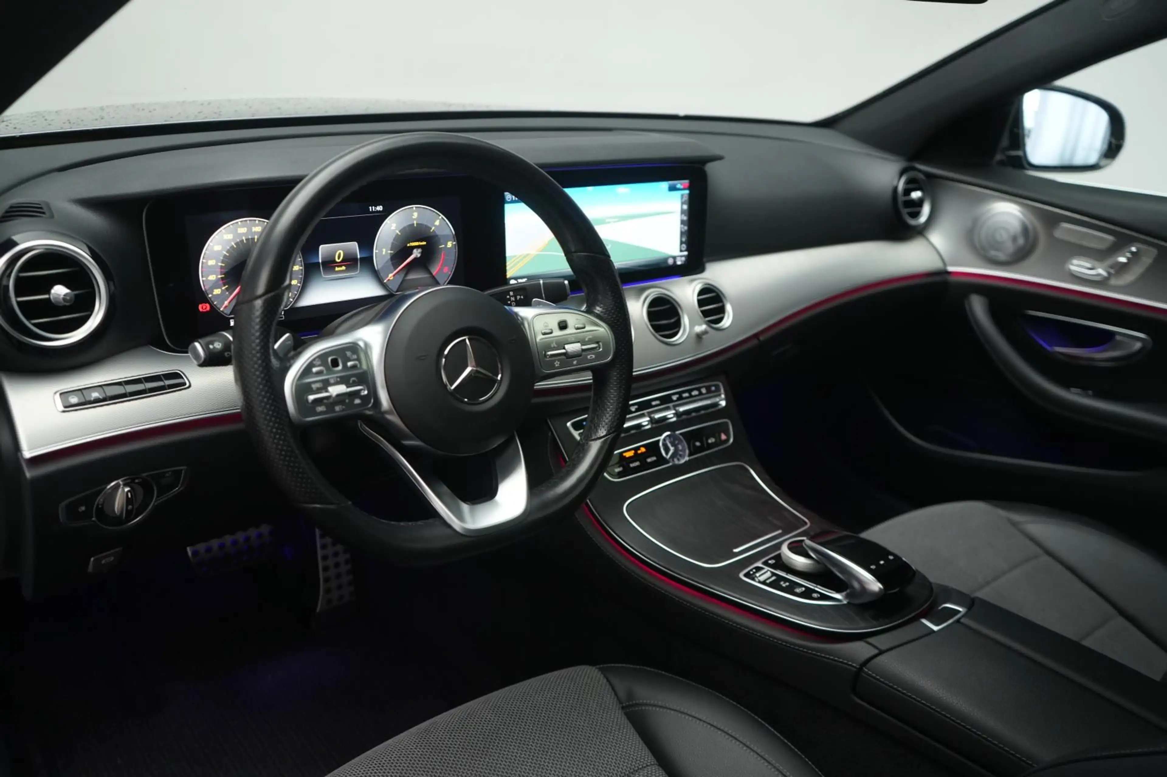 Mercedes-Benz E 300 d T 9G-Tronic AMG Distronic/Kamera/Burmest — photo 14