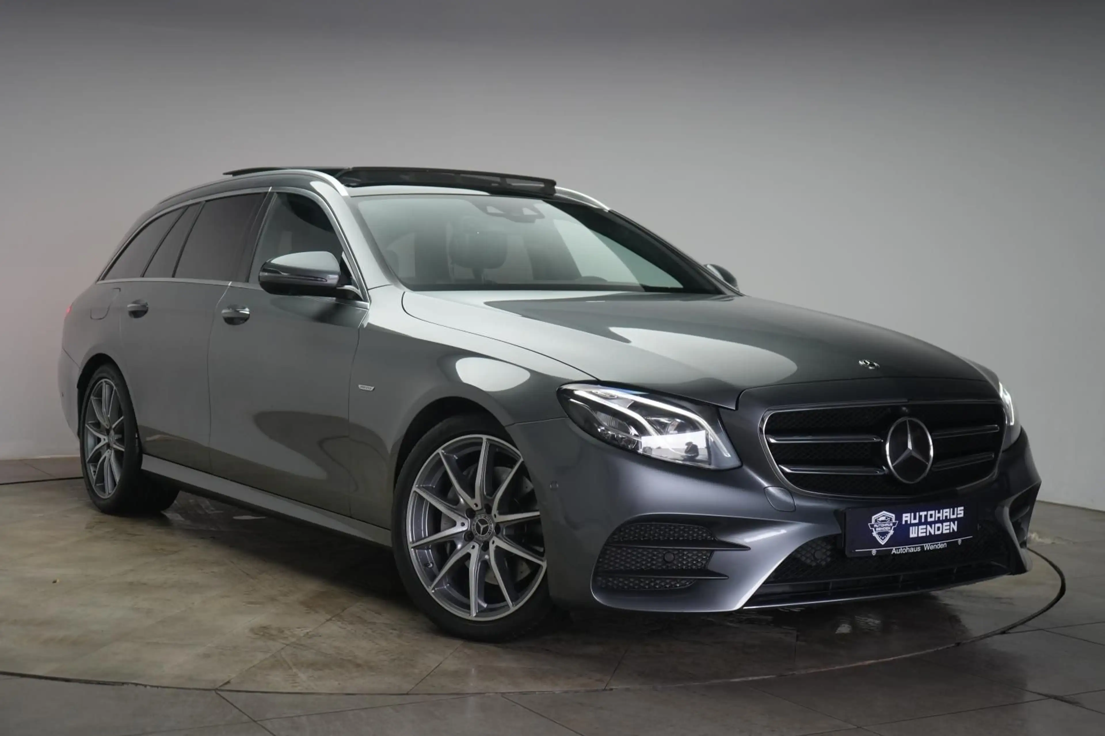 Mercedes-Benz E 300 d T 9G-Tronic AMG Distronic/Kamera/Burmest