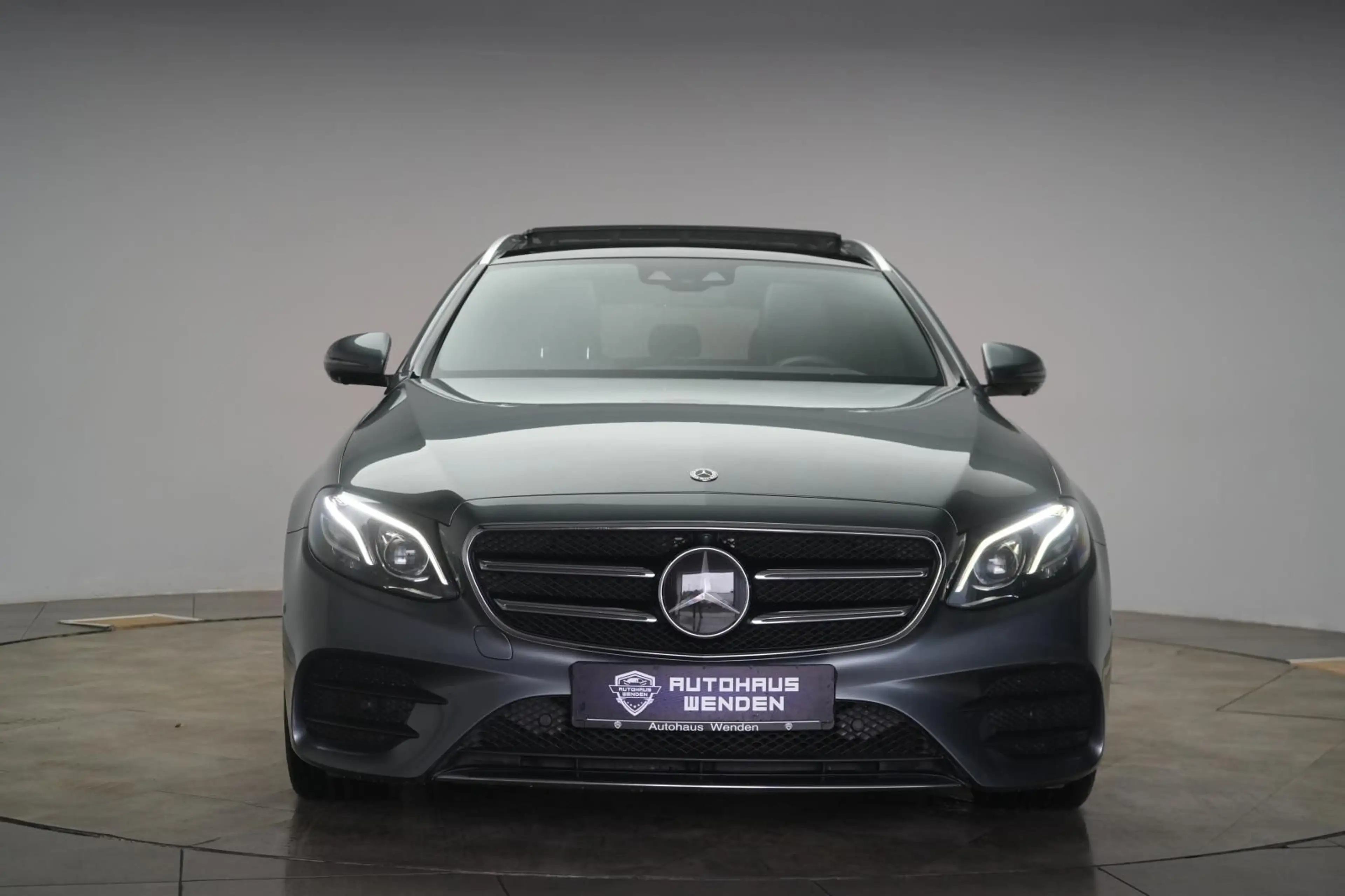 Mercedes-Benz E 300 d T 9G-Tronic AMG Distronic/Kamera/Burmest — photo 2