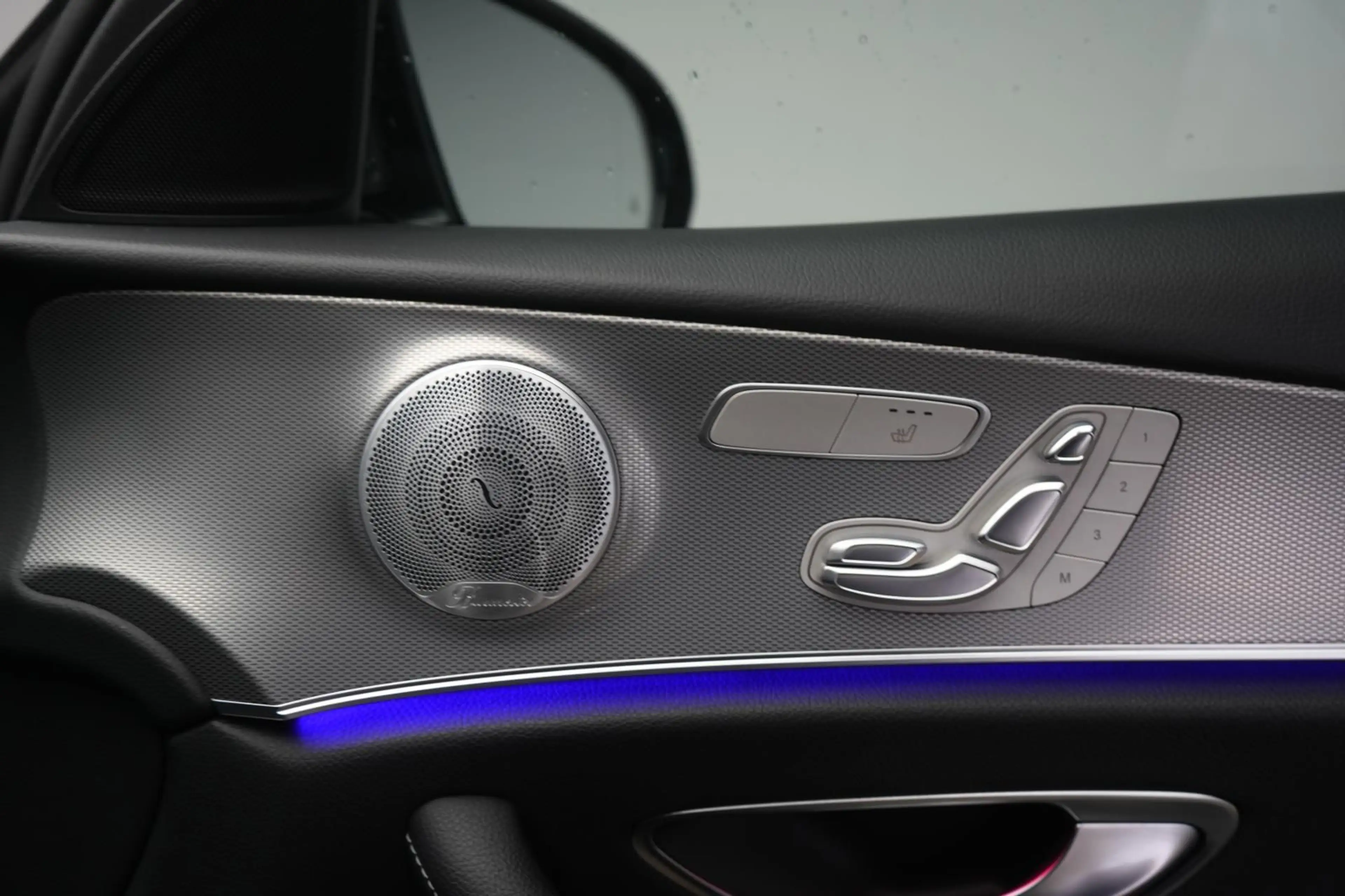 Mercedes-Benz E 300 d T 9G-Tronic AMG Distronic/Kamera/Burmest — photo 9