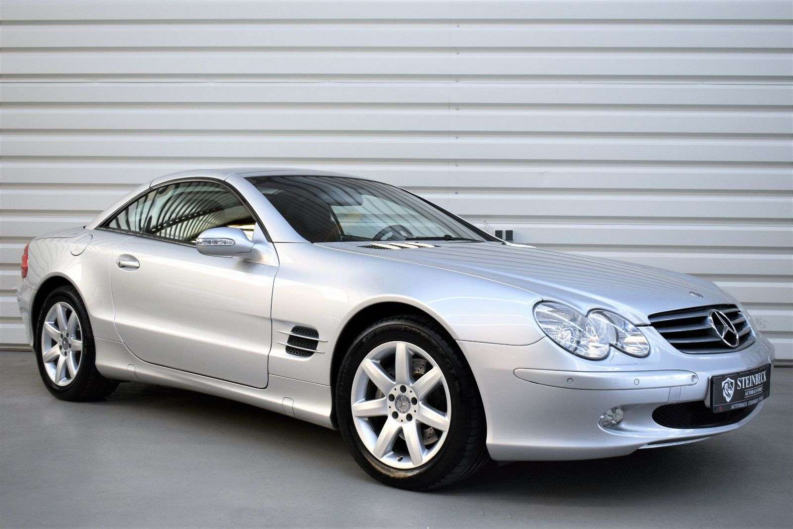 Second hand Mercedes Benz Sl-Class 500