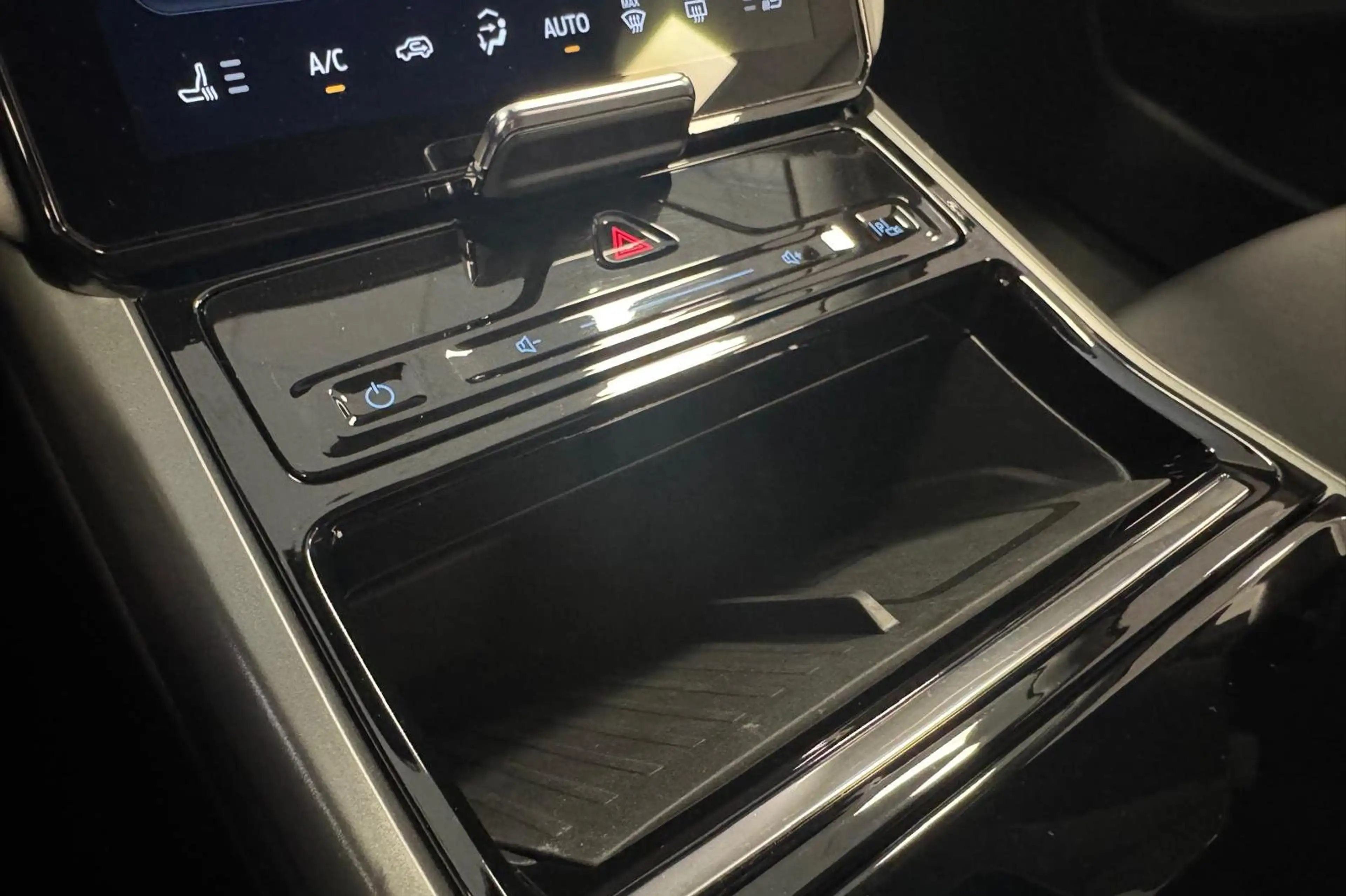 Ford Explorer Select Extended Range AWD 77 kWh | Head-Up | Elekt — photo 14