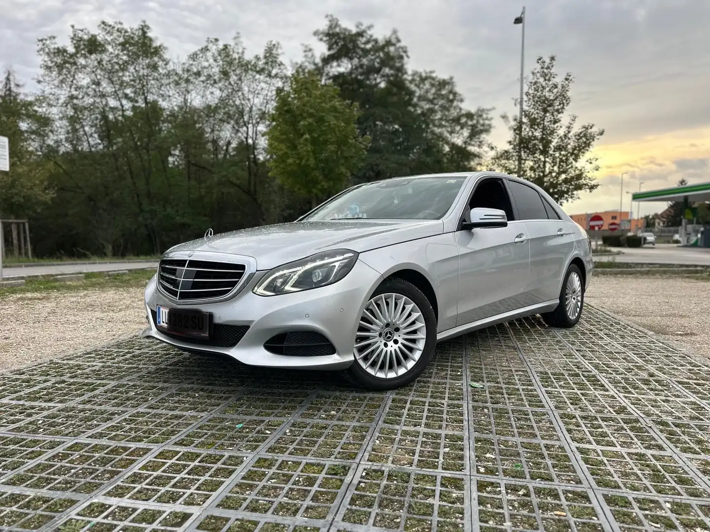 Mercedes-Benz E 250 CDI 4Matic 7G-TRONIC Avantgarde - 2