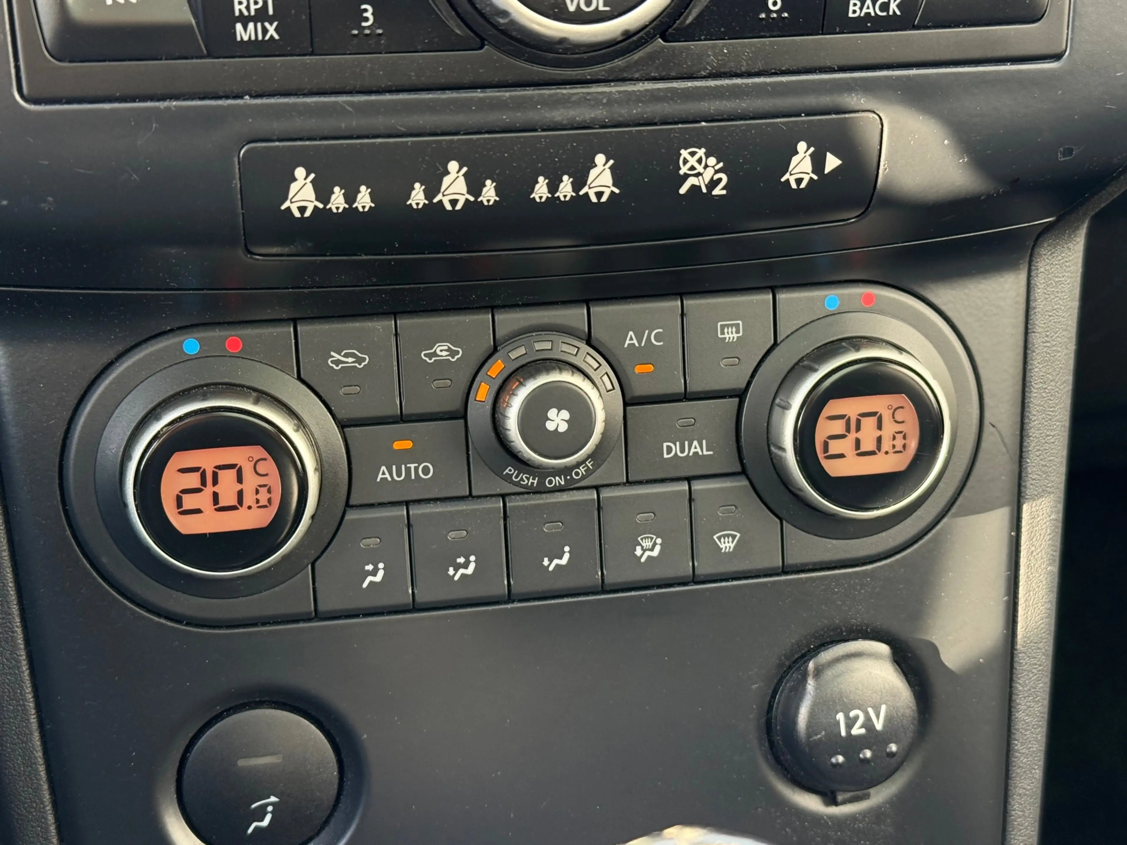 Nissan Qashqai+2 2.0 Optima Clima | Cruise | Parkeersensoren | Spor — photo 12