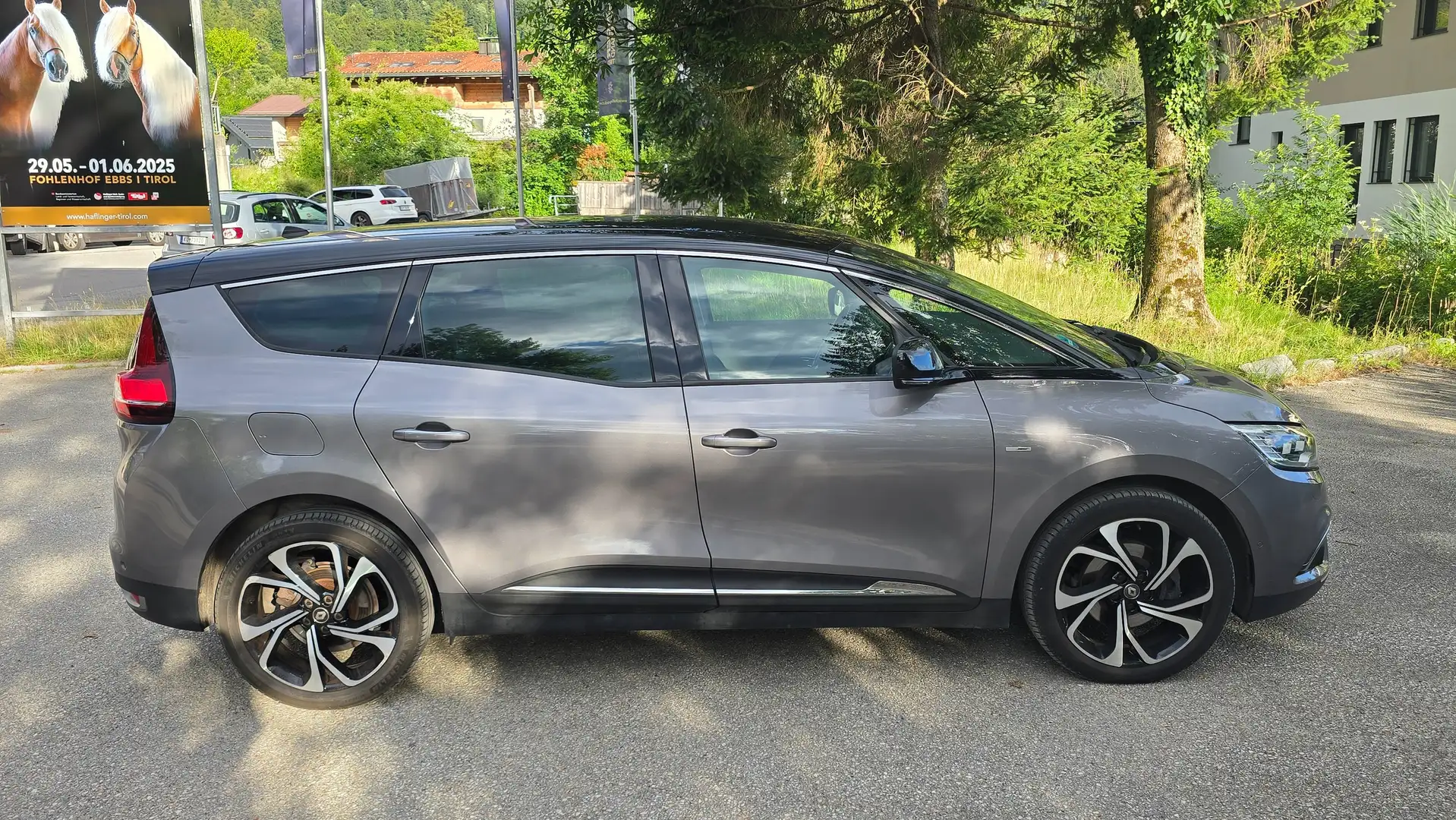 Renault Grand Scenic Grand Scénic Blue dCi 120 BOSE BOSE Grau - 2