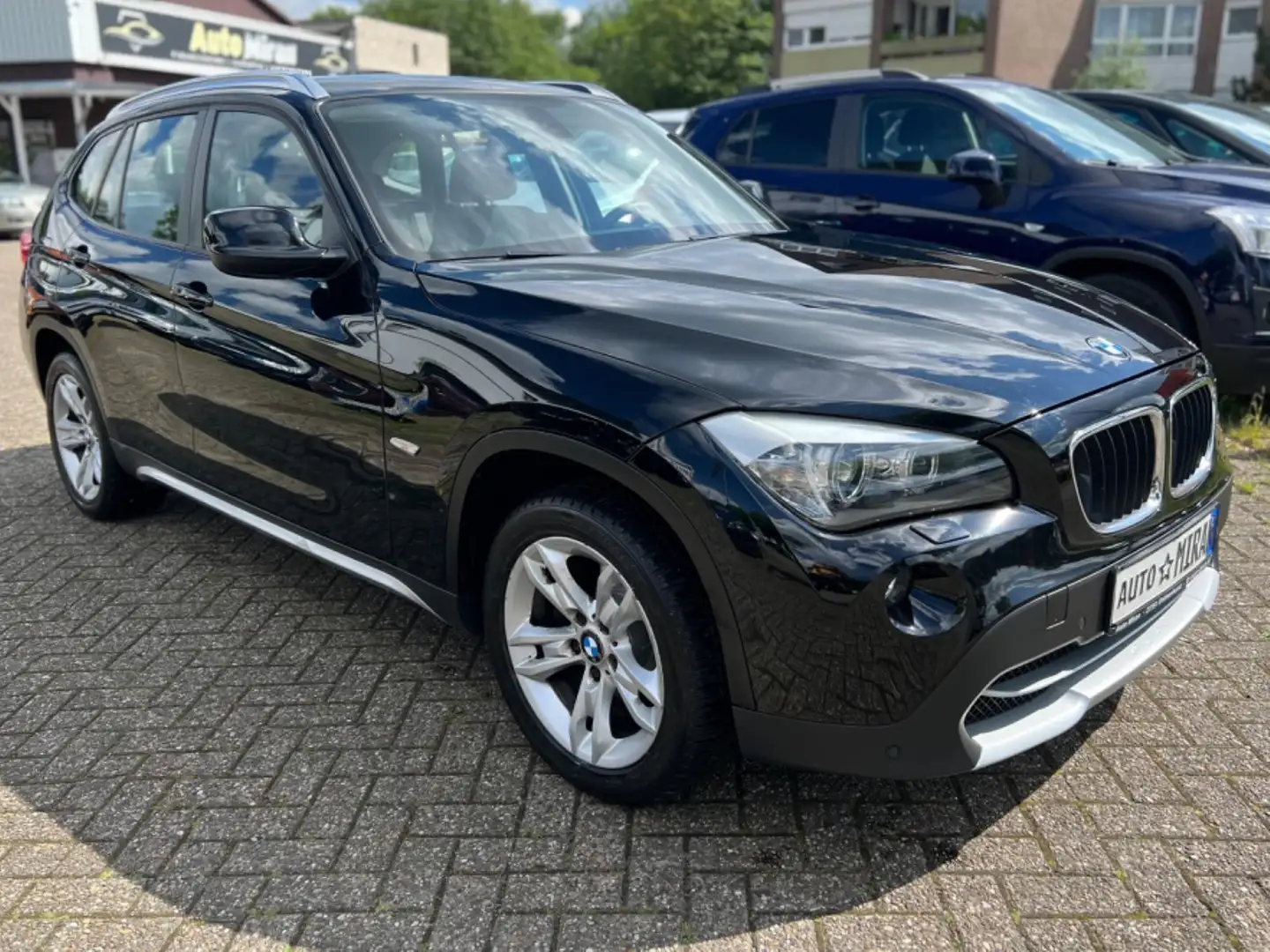 BMW X1 xDrive18d( TÜV neu* Xenon* SH* Allrad) Noir - 1