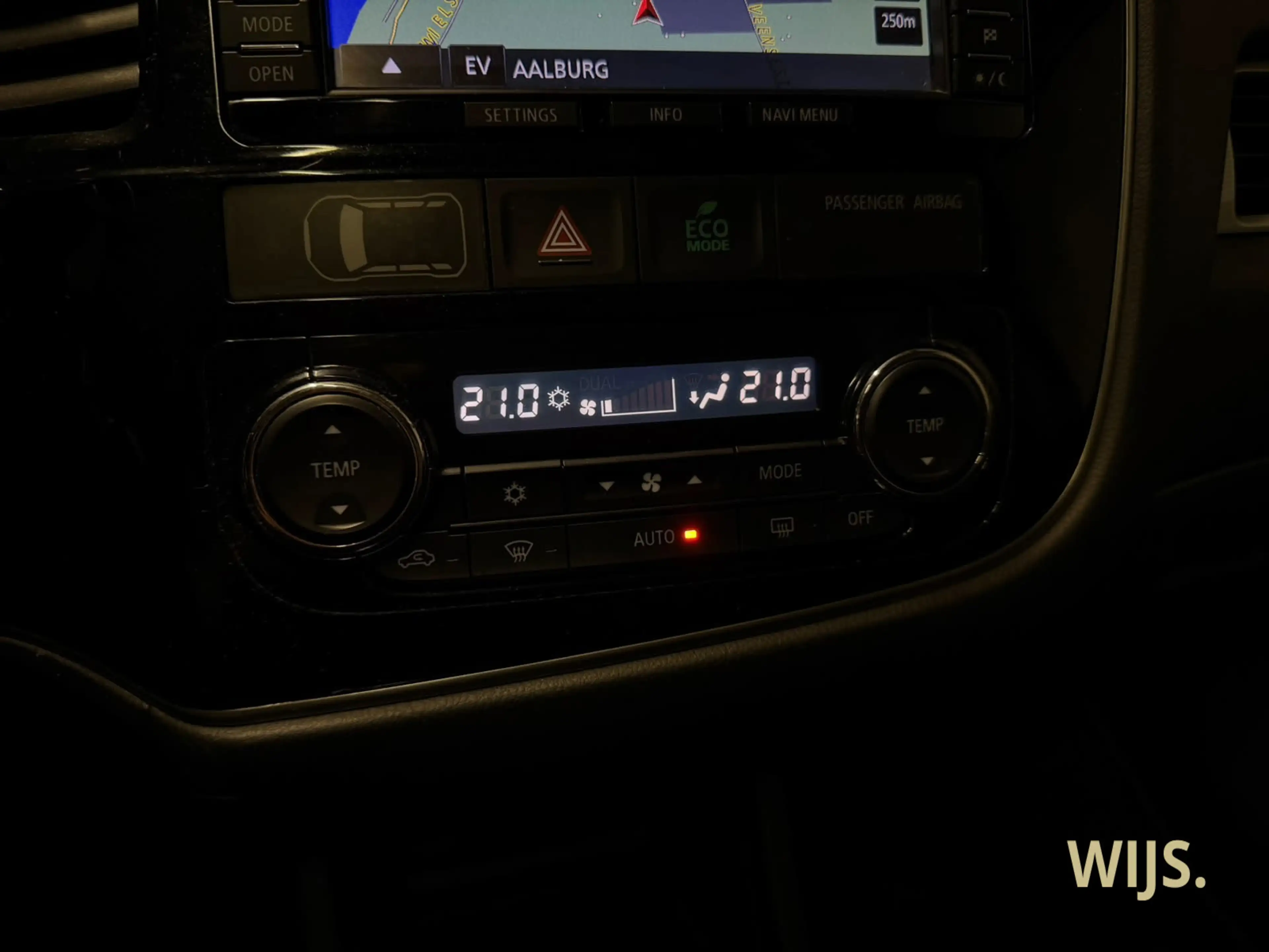 Mitsubishi Outlander 2.0 PHEV instyle+|PANO|LEDER|NL AUTO|TREKHAAK|VOL! — photo 20
