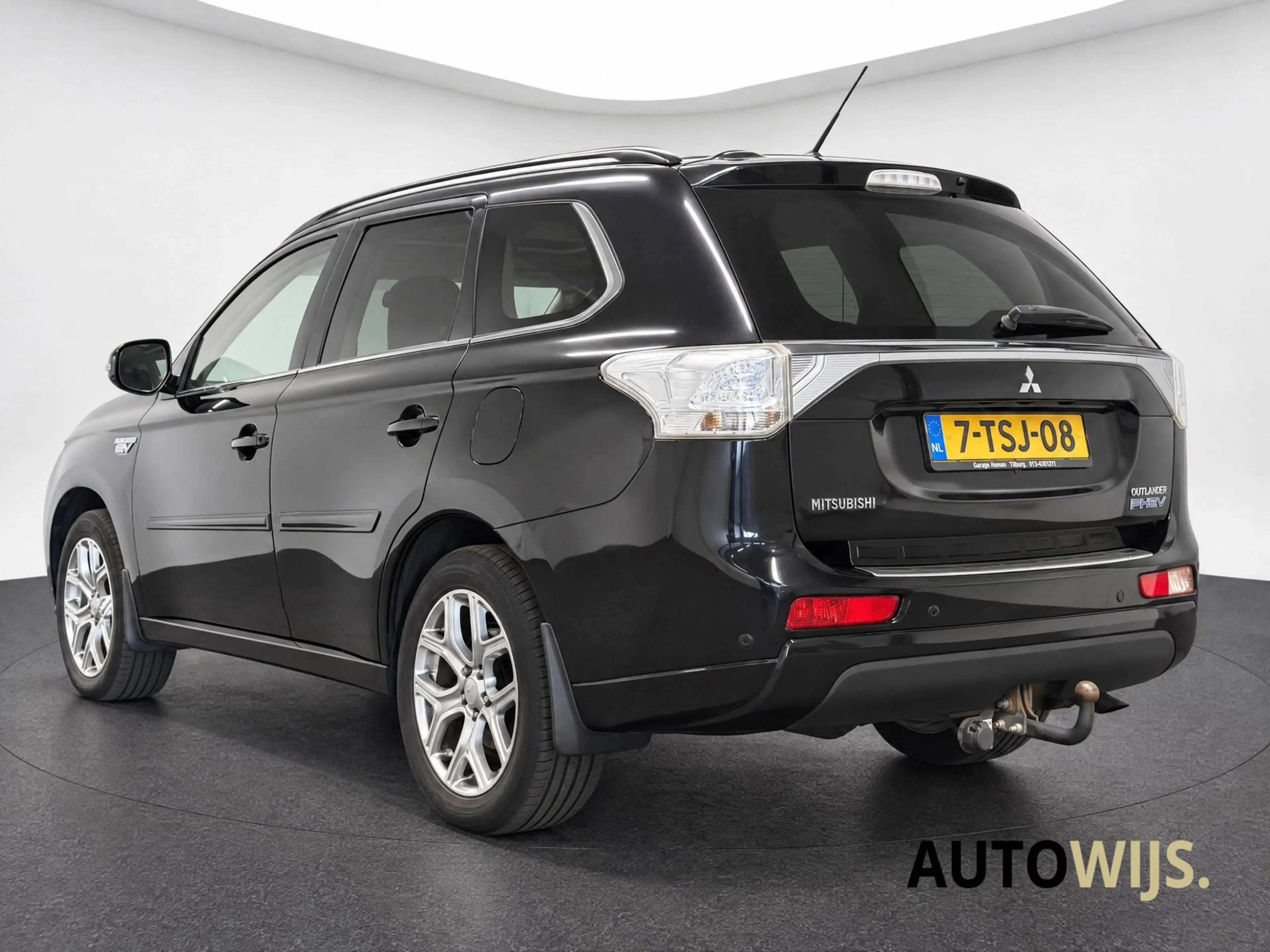 Mitsubishi Outlander 2.0 PHEV instyle+|PANO|LEDER|NL AUTO|TREKHAAK|VOL! — photo 8