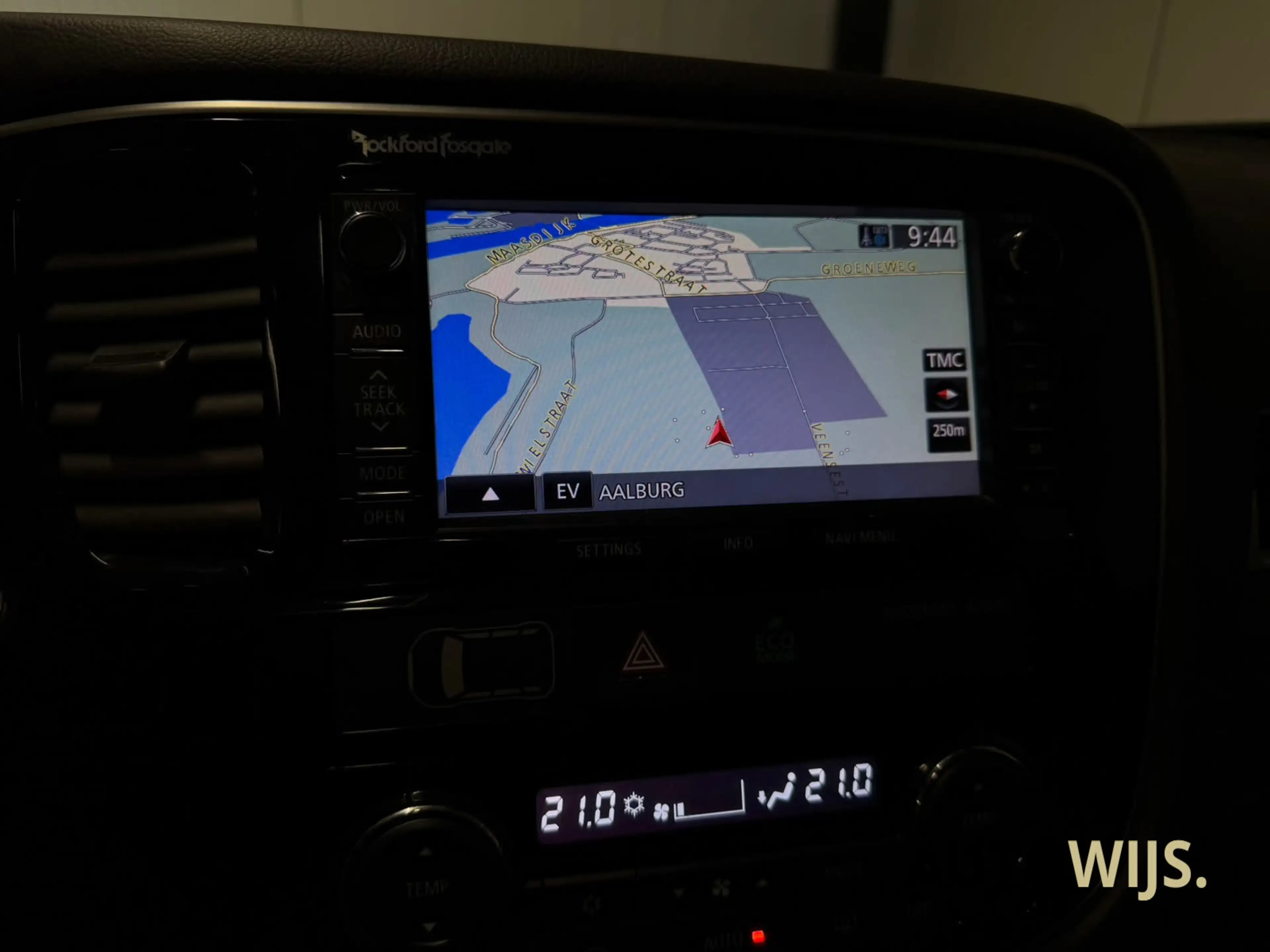 Mitsubishi Outlander 2.0 PHEV instyle+|PANO|LEDER|NL AUTO|TREKHAAK|VOL! — photo 21