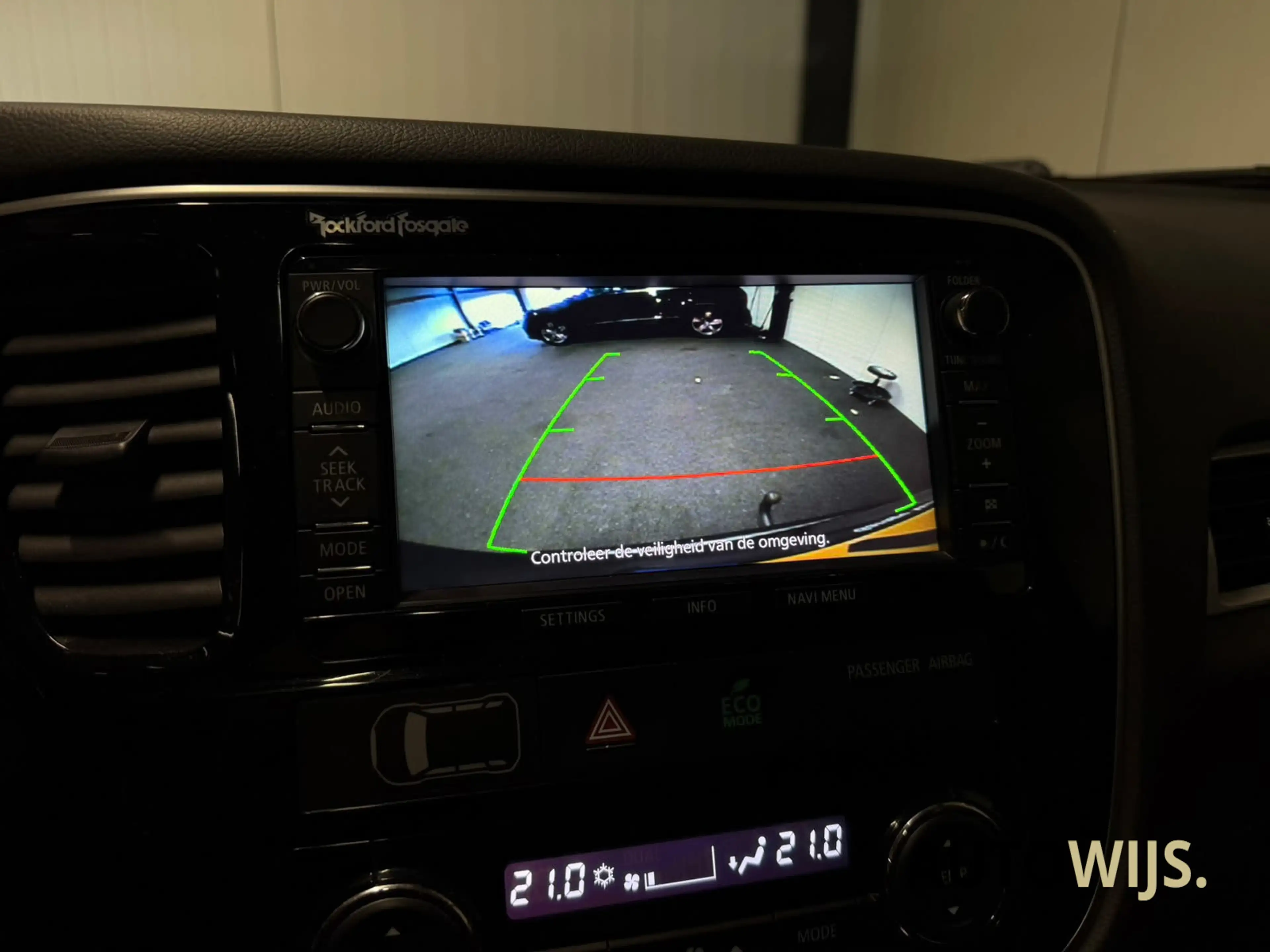 Mitsubishi Outlander 2.0 PHEV instyle+|PANO|LEDER|NL AUTO|TREKHAAK|VOL! — photo 22