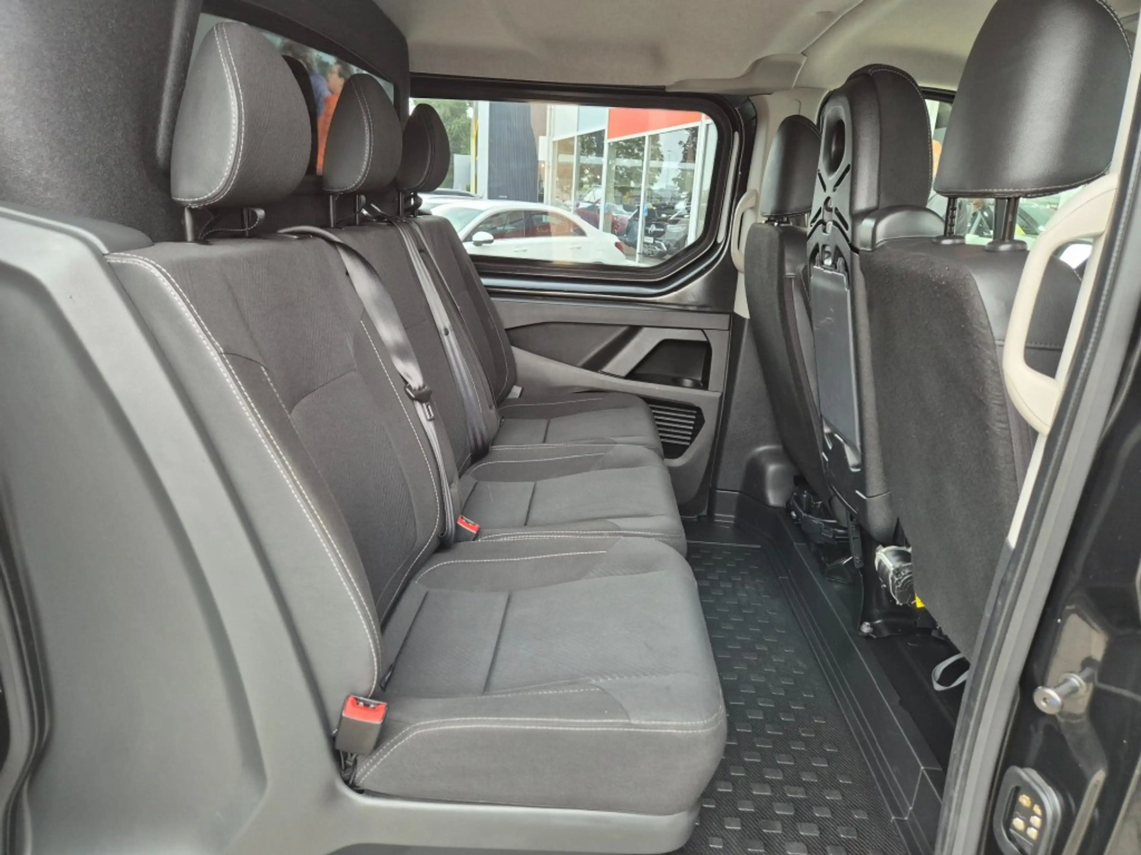 Nissan Primastar 2.0 DCI 130PK L2H1 N-CONNECTA 6-PERSOONS LED NAVI — photo 9