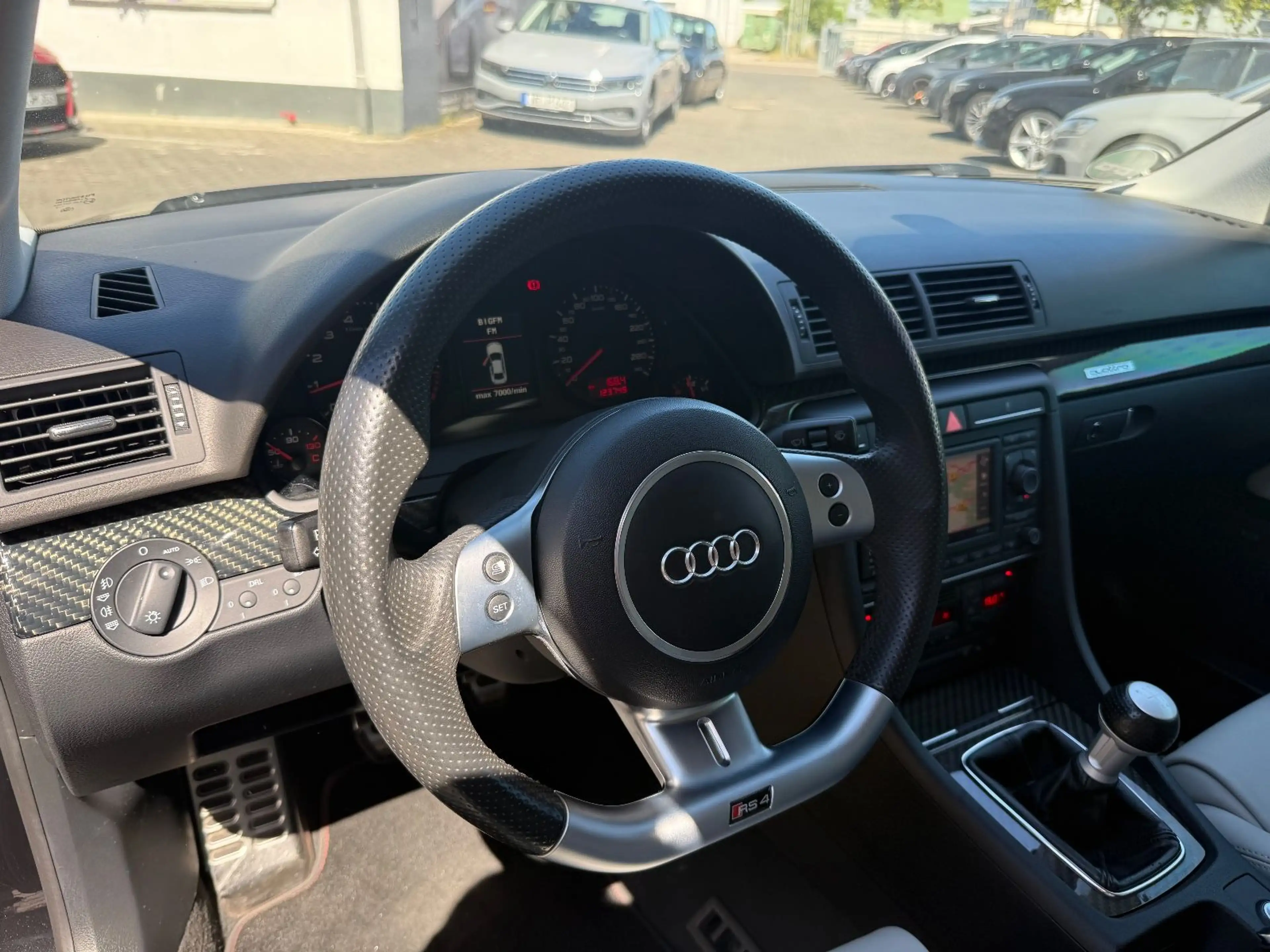 Audi RS4 Limo 4.2 FSI quattro Carbon Schalensitze — photo 11