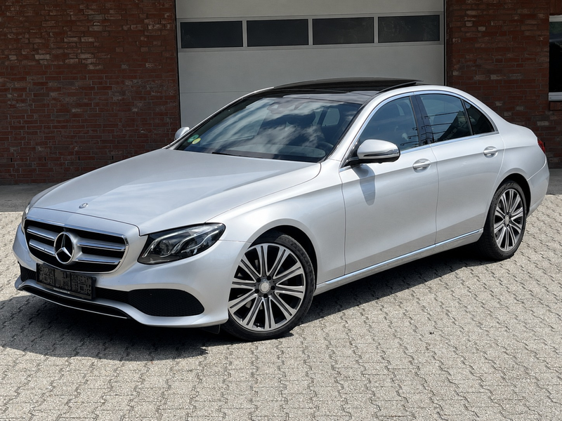 Mercedes-Benz E 220 Panorama Burmester Memory Kamera