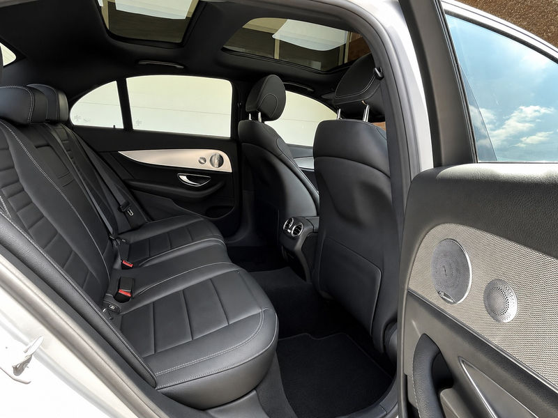 Mercedes-Benz E 220 Panorama Burmester Memory Kamera — photo 12