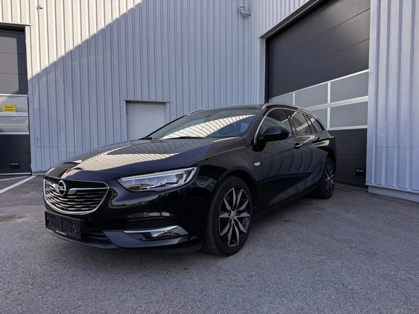 Opel Insignia INNOVATION Zwart - 1