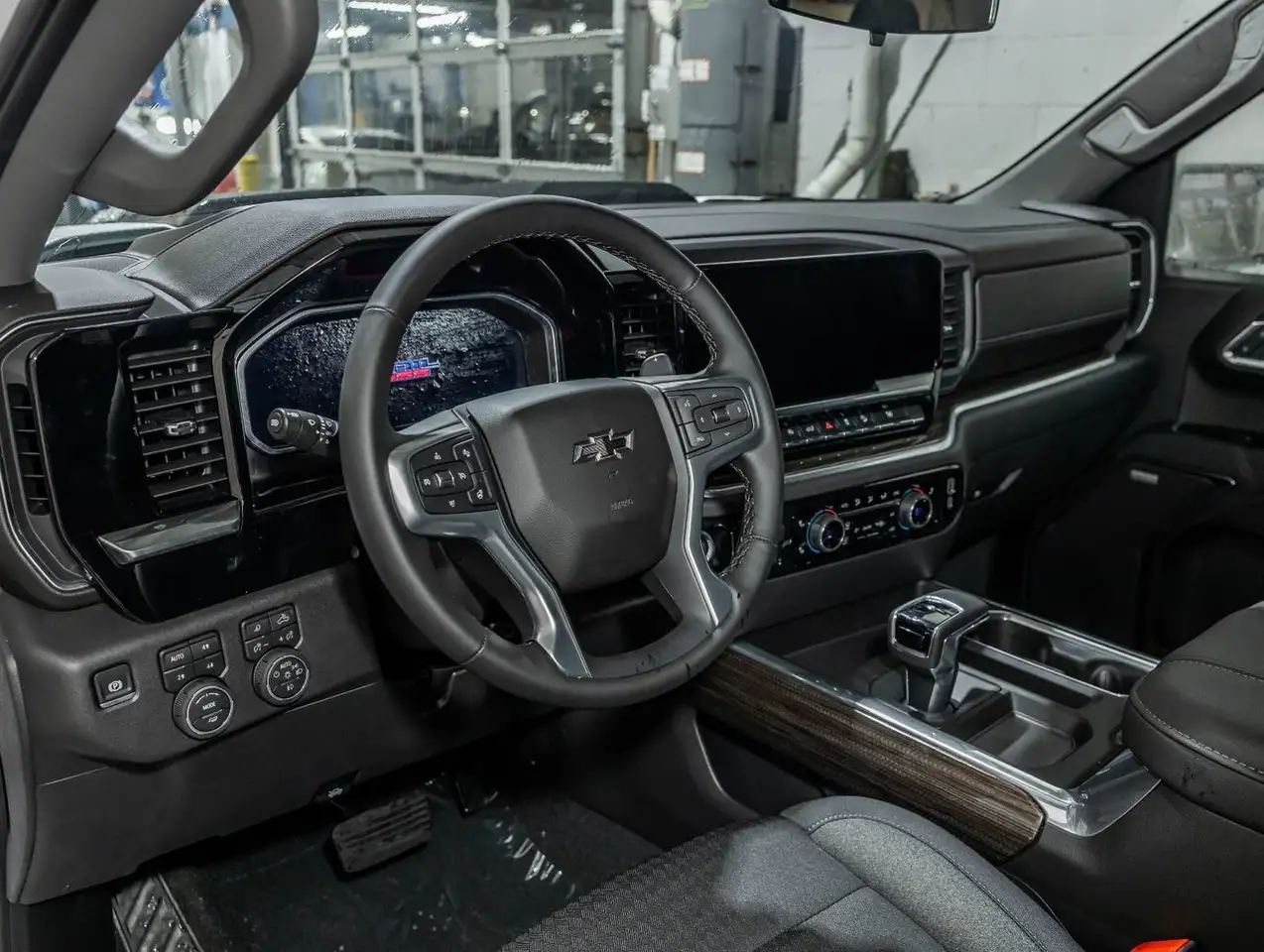 Chevrolet Silverado 1500 снимка Chevrolet Silverado 1500