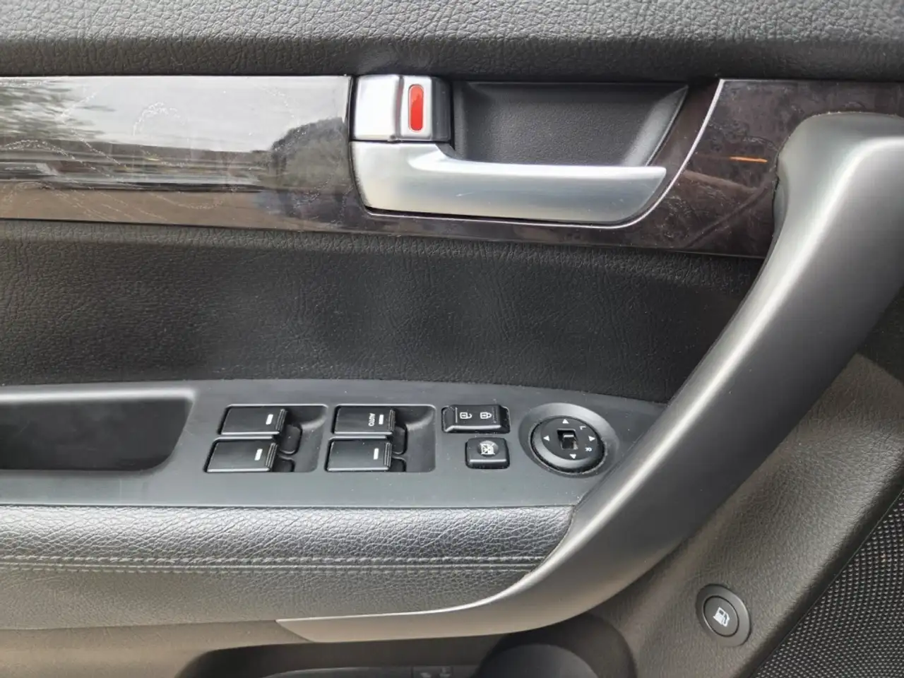 Kia Sorento photo Kia Sorento