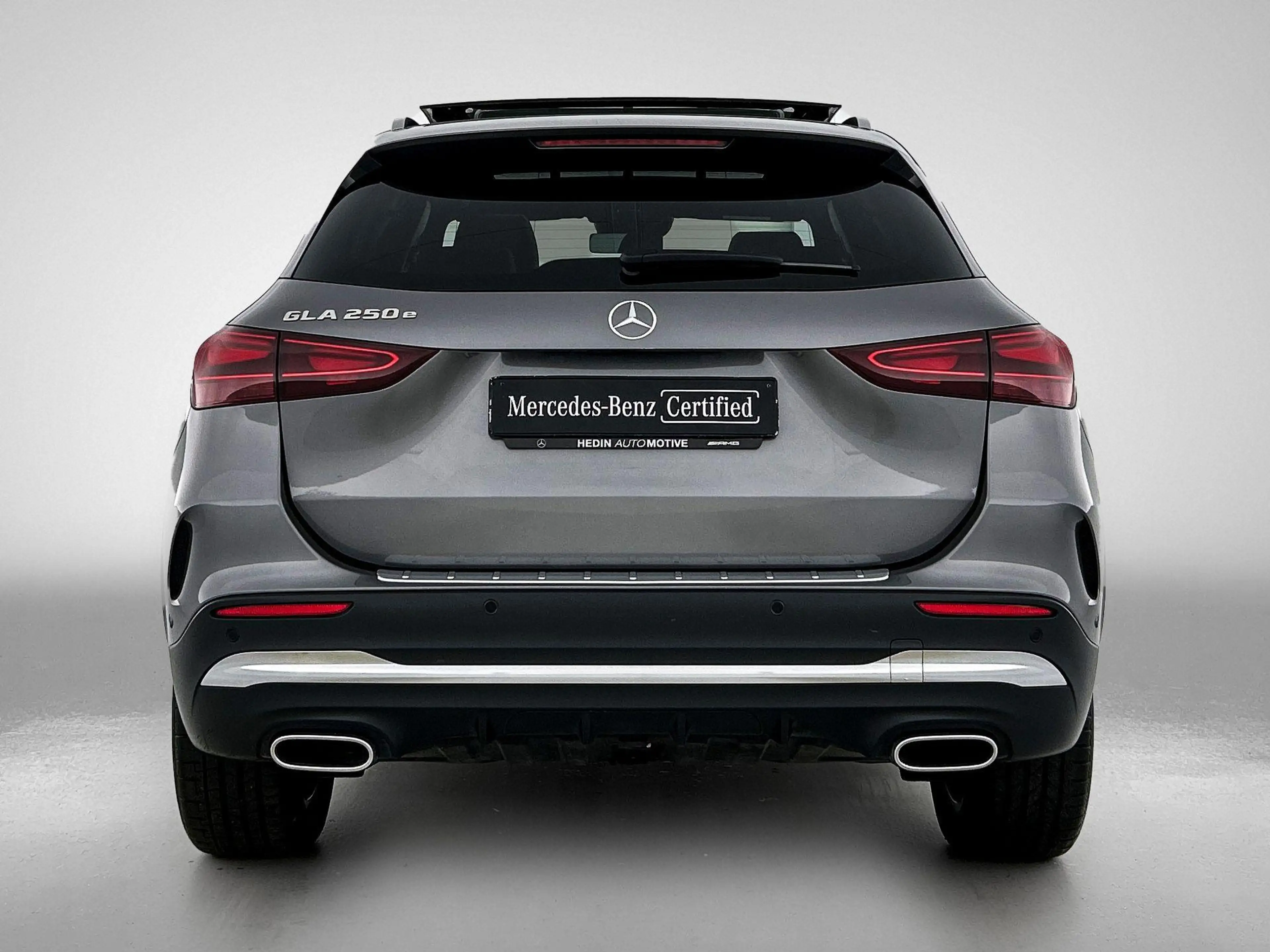 Mercedes-Benz GLA 250 GLA e AMG Line — photo 7