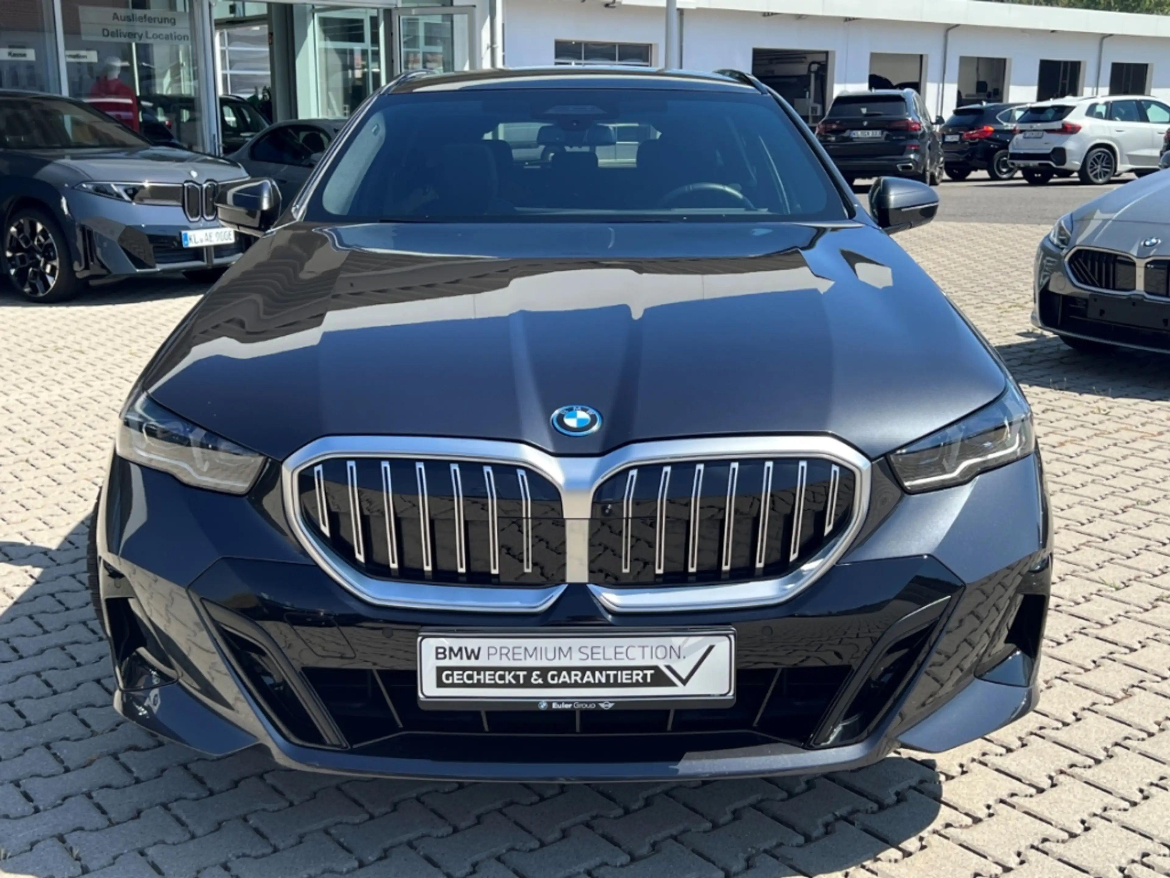 BMW 550 e xDr. Tour. M Sport 20'' AHK Pano Klimasitze Ad.F — photo 4