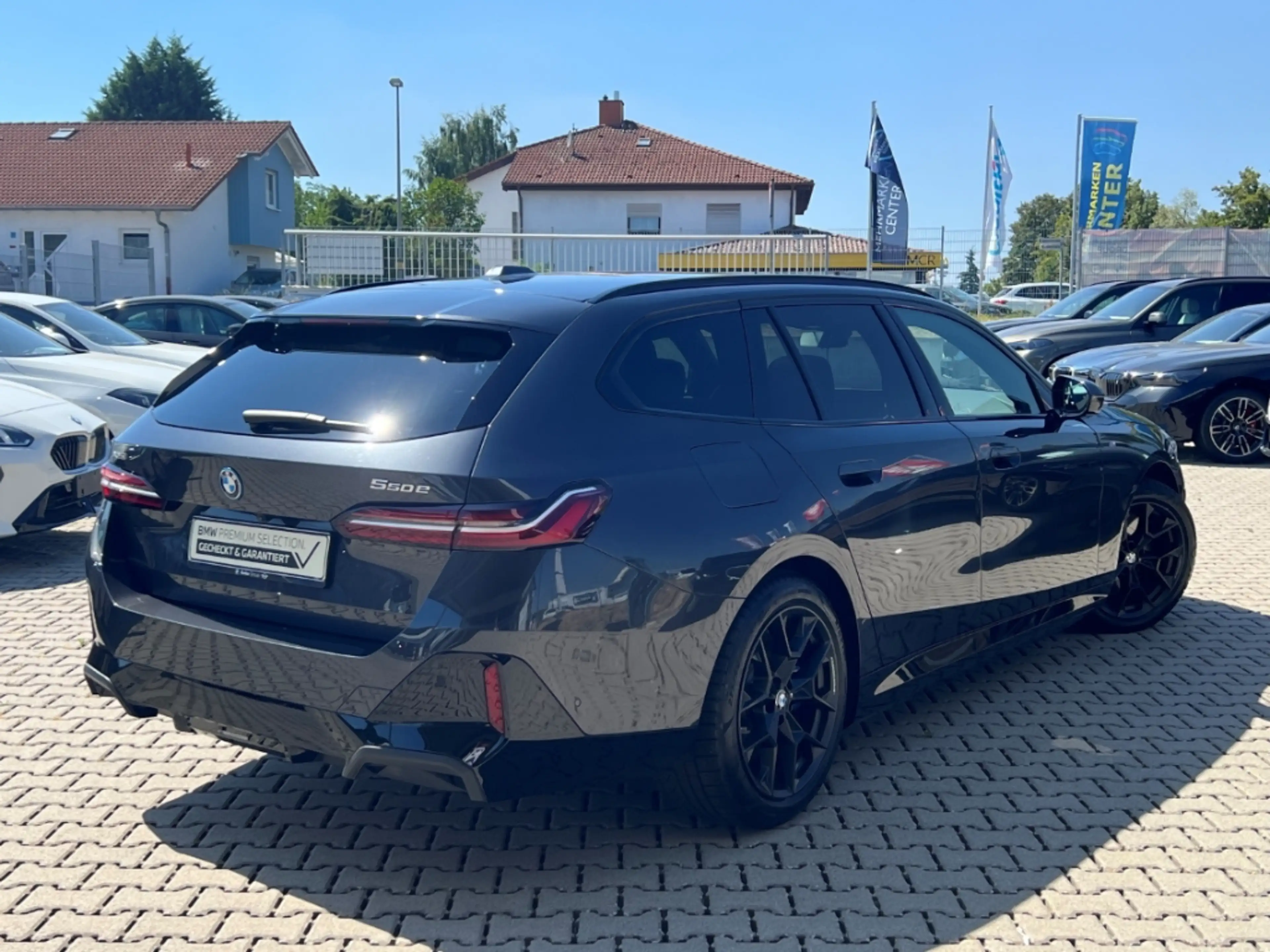 BMW 550 e xDr. Tour. M Sport 20'' AHK Pano Klimasitze Ad.F — photo 3