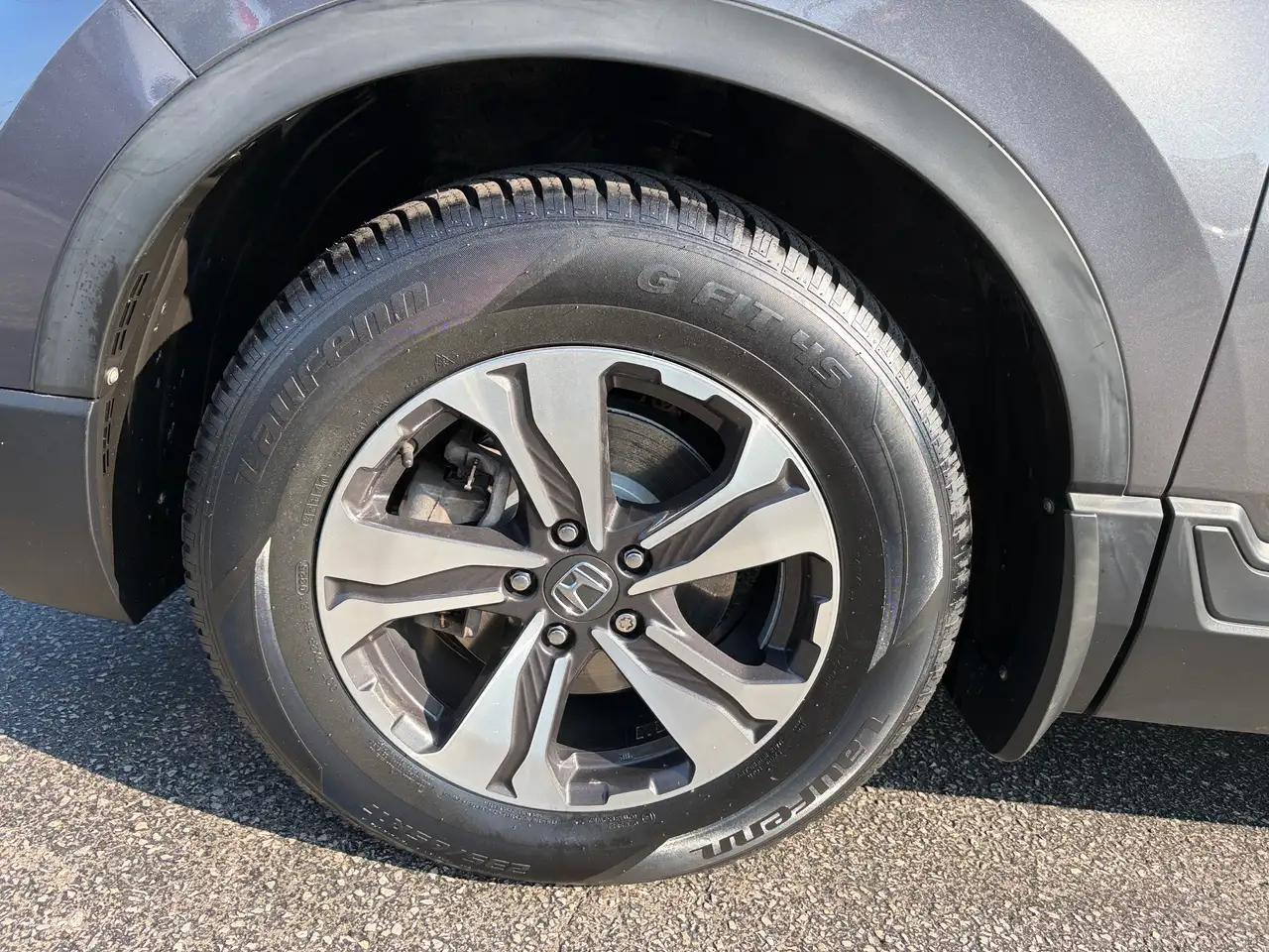 Honda CR-V photo Honda CR-V