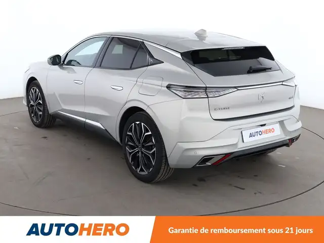 DS Automobiles DS 4 view 4