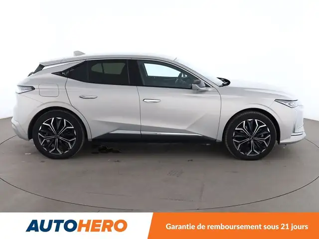 DS Automobiles DS 4 view 7