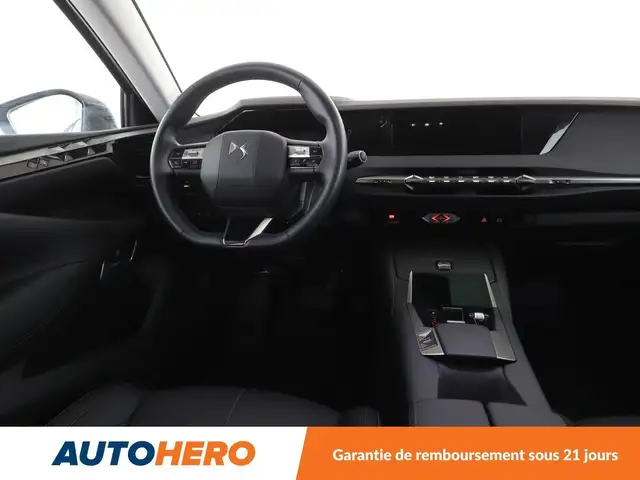 DS Automobiles DS 4 view 13